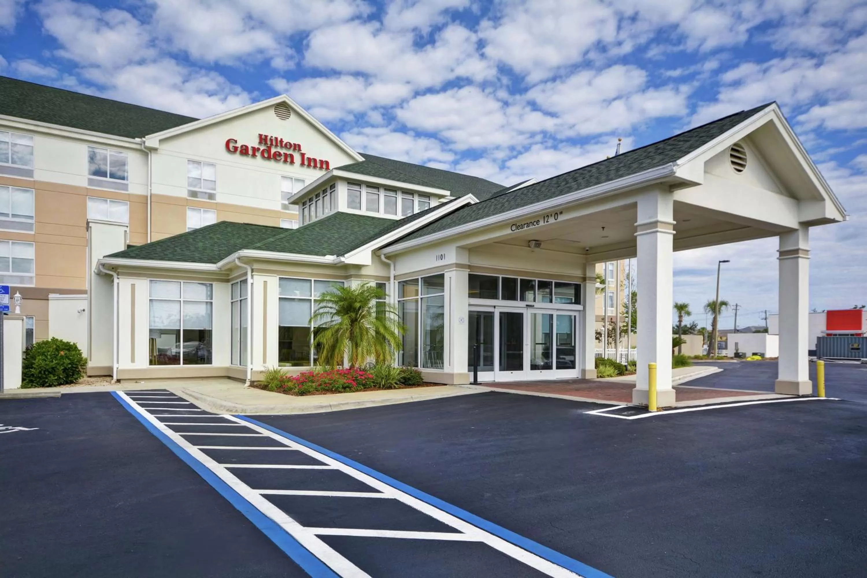 Property building in Hilton Garden Inn Panama City