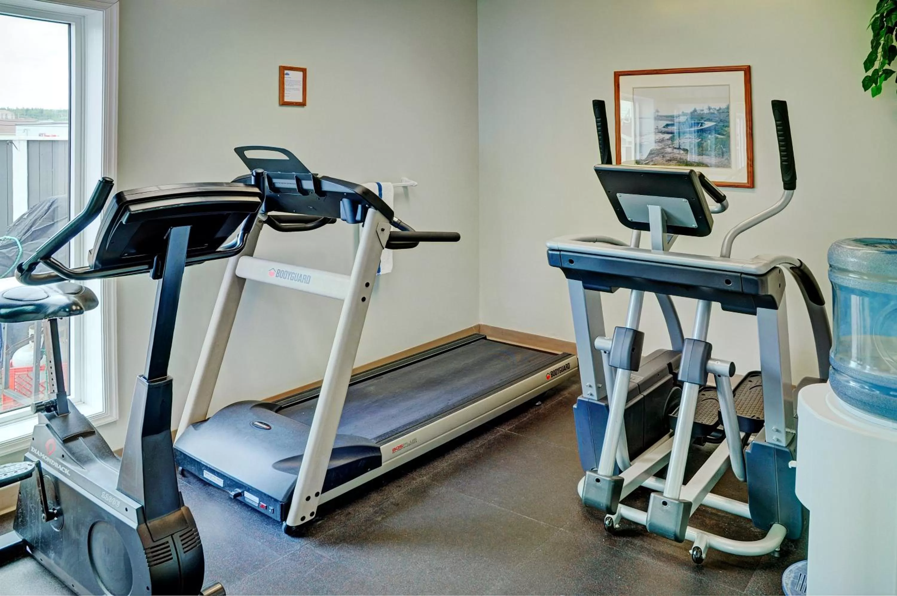 Fitness centre/facilities in Coastal Inn Halifax - Bayers Lake