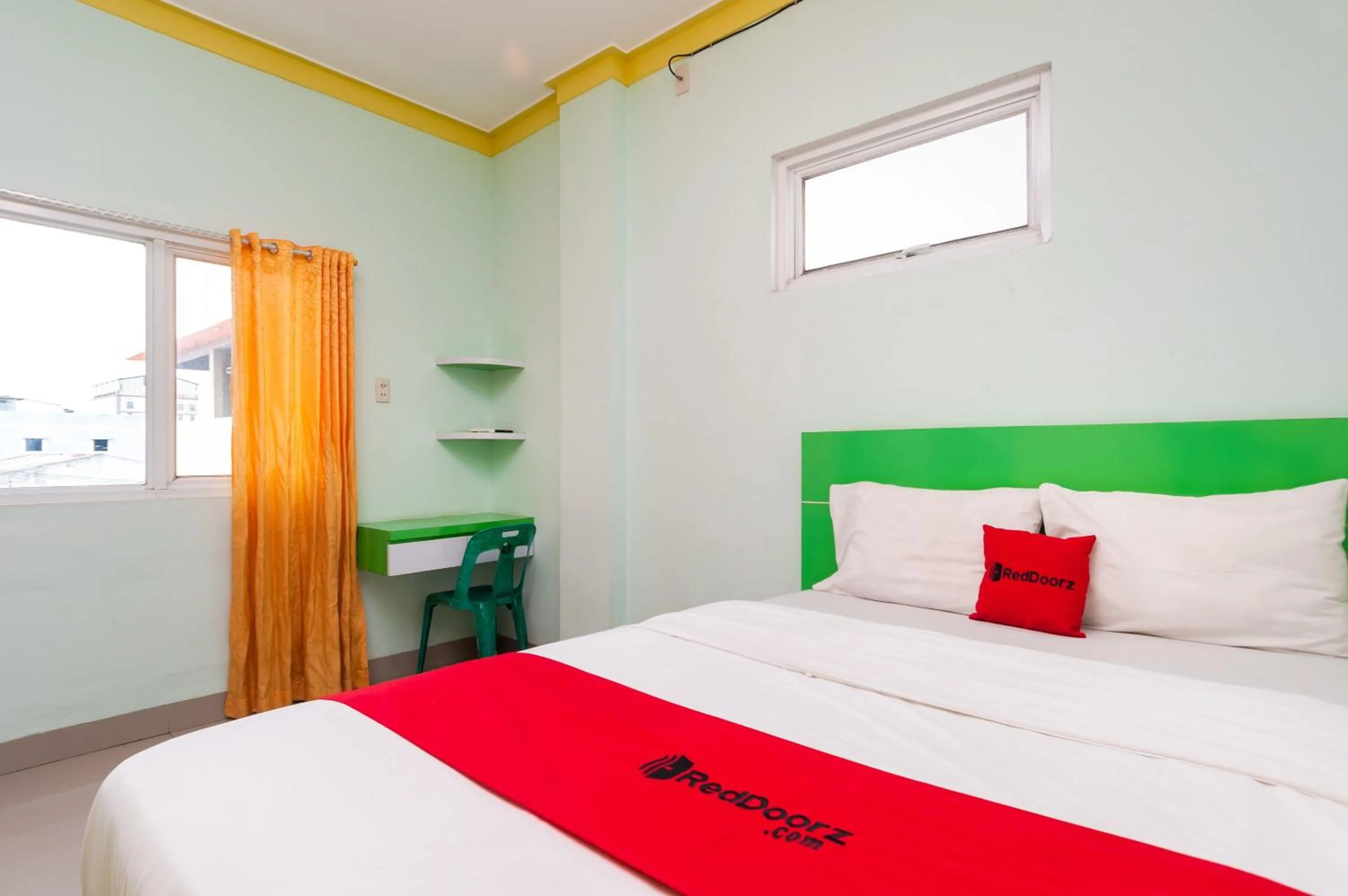 Deluxe Double Room in OYO 1763 Dinda Residence Syariah