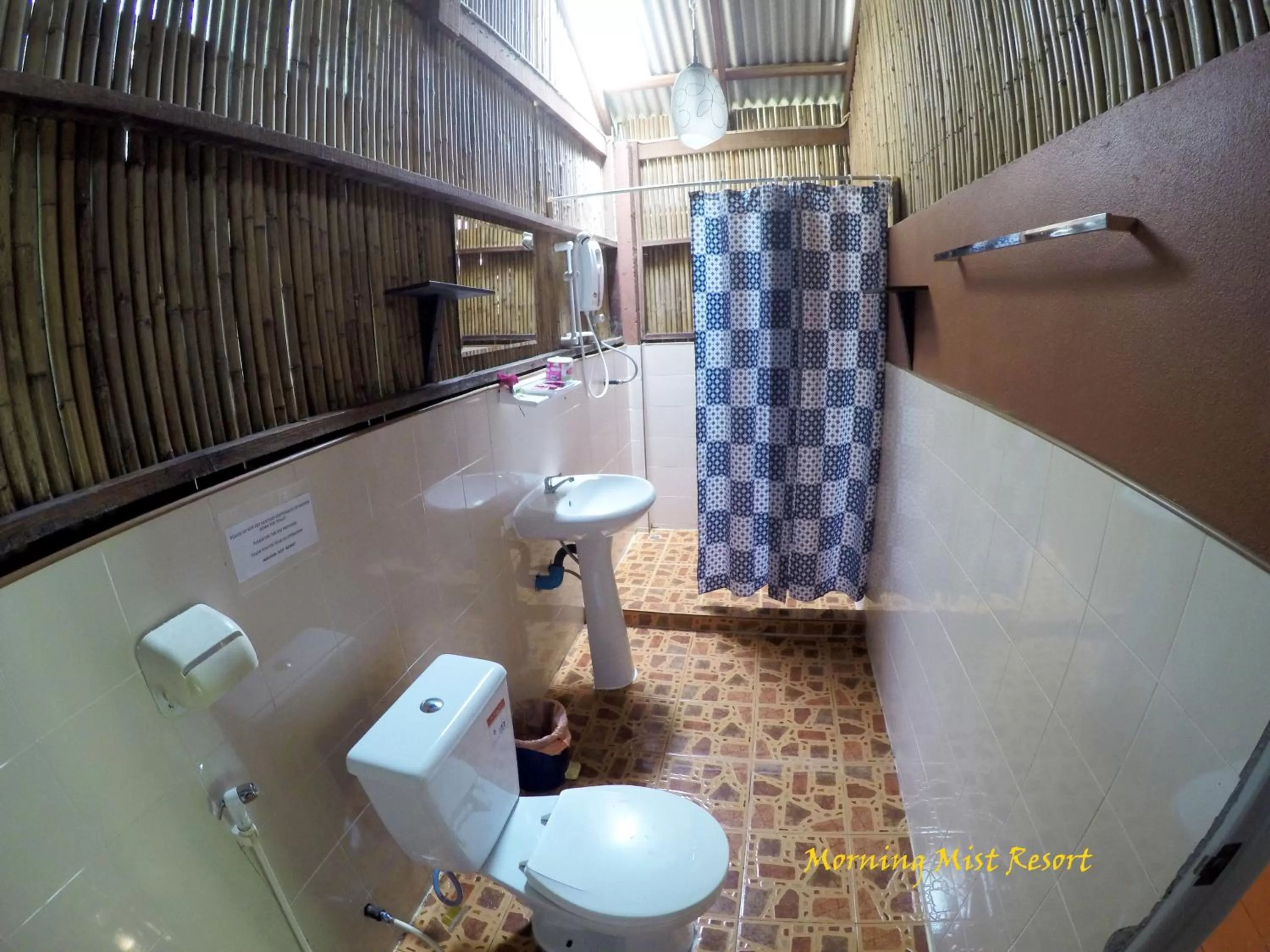 Shower in Khao Sok Morning Mist Resort