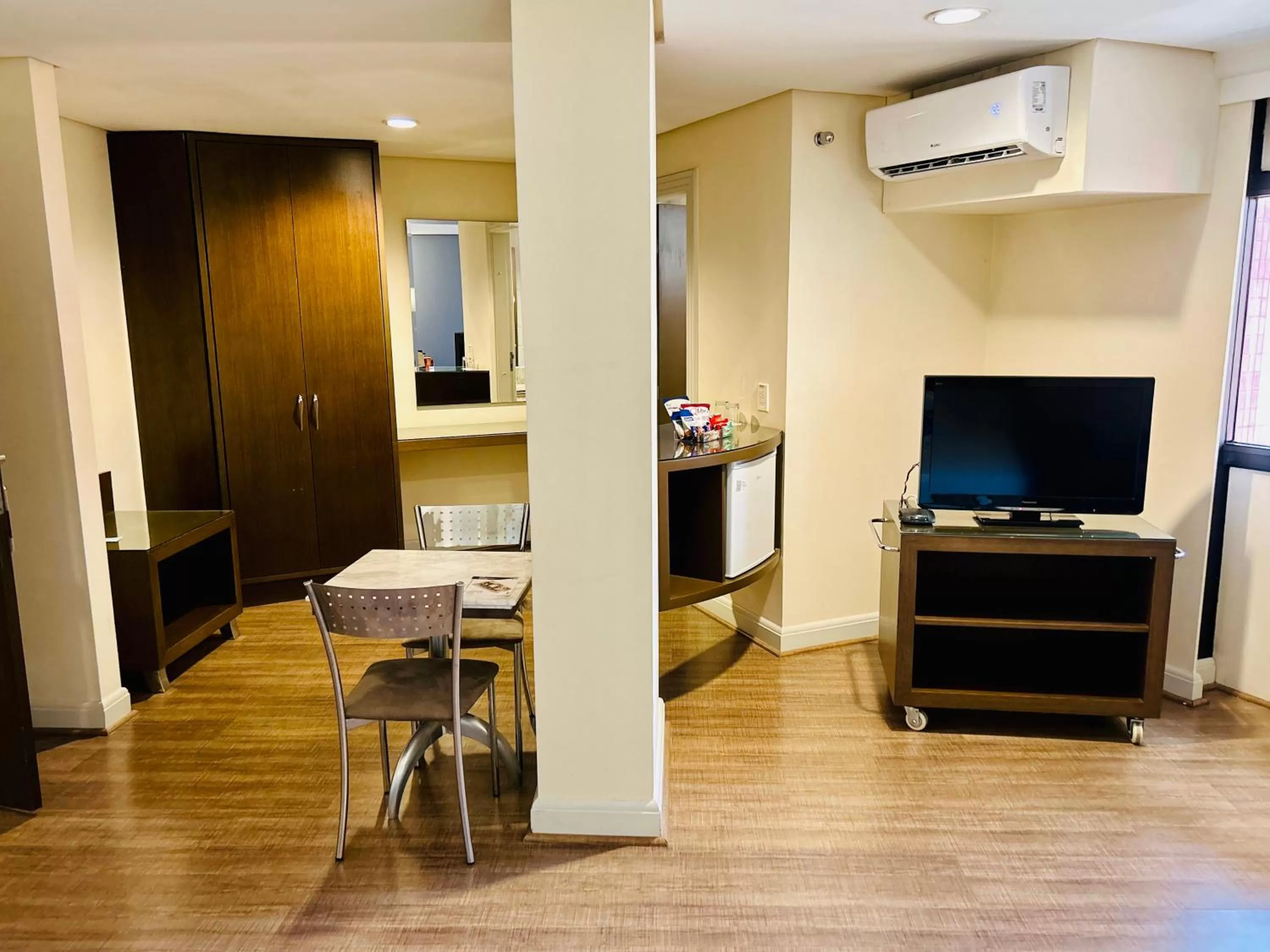 TV and multimedia in Blue Tree Towers Joinville