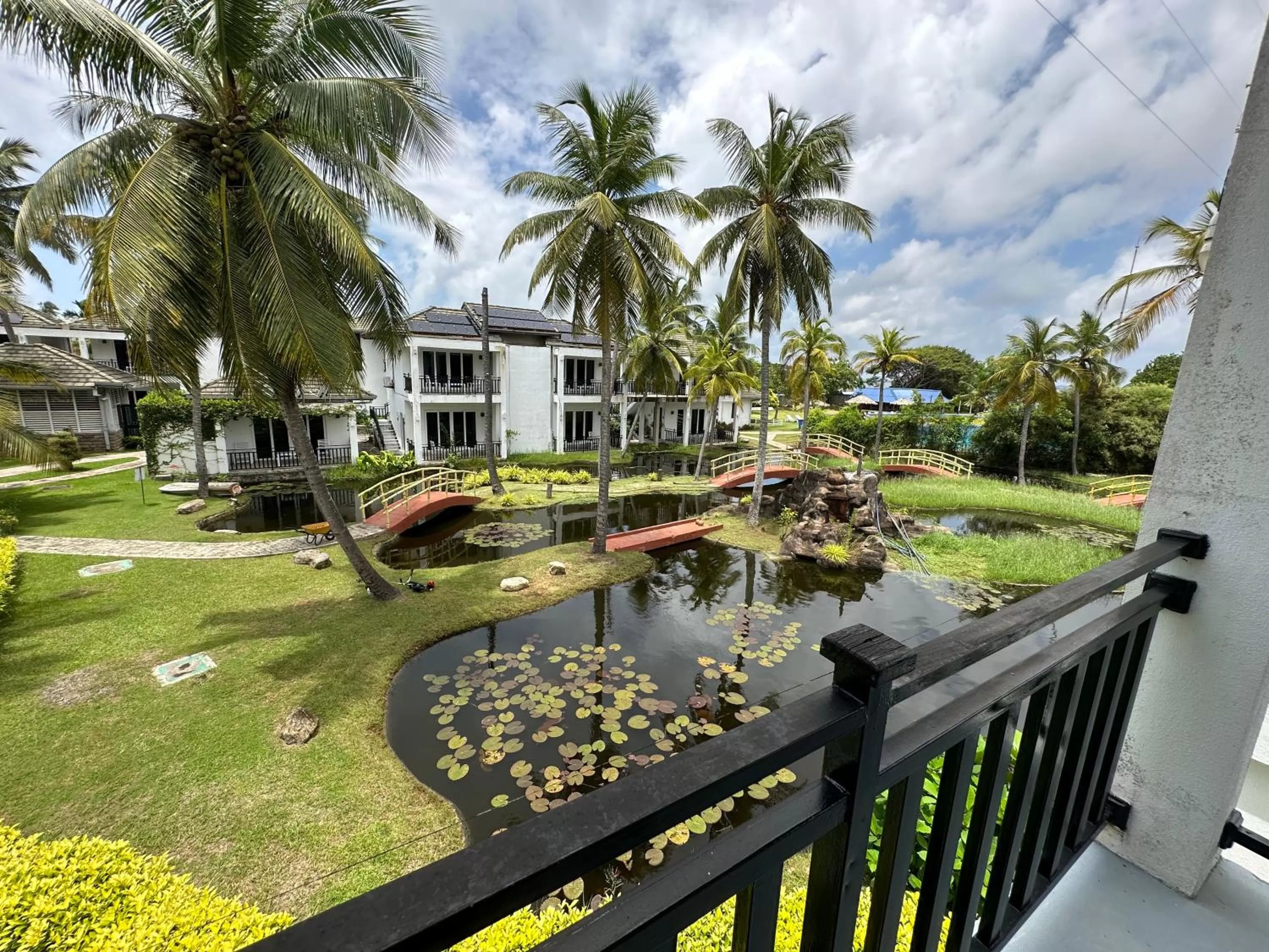 Property building in Amaluna Resorts