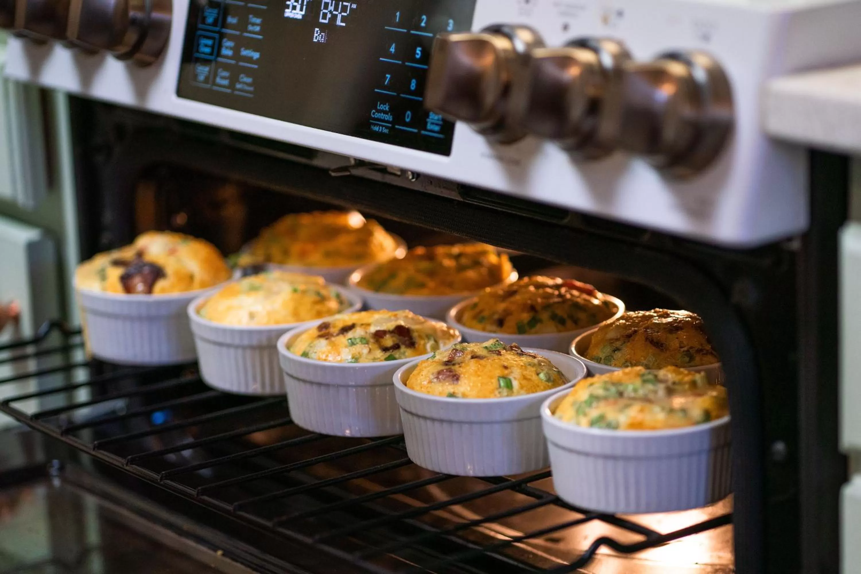 Breakfast in Headlands Inn Bed and Breakfast