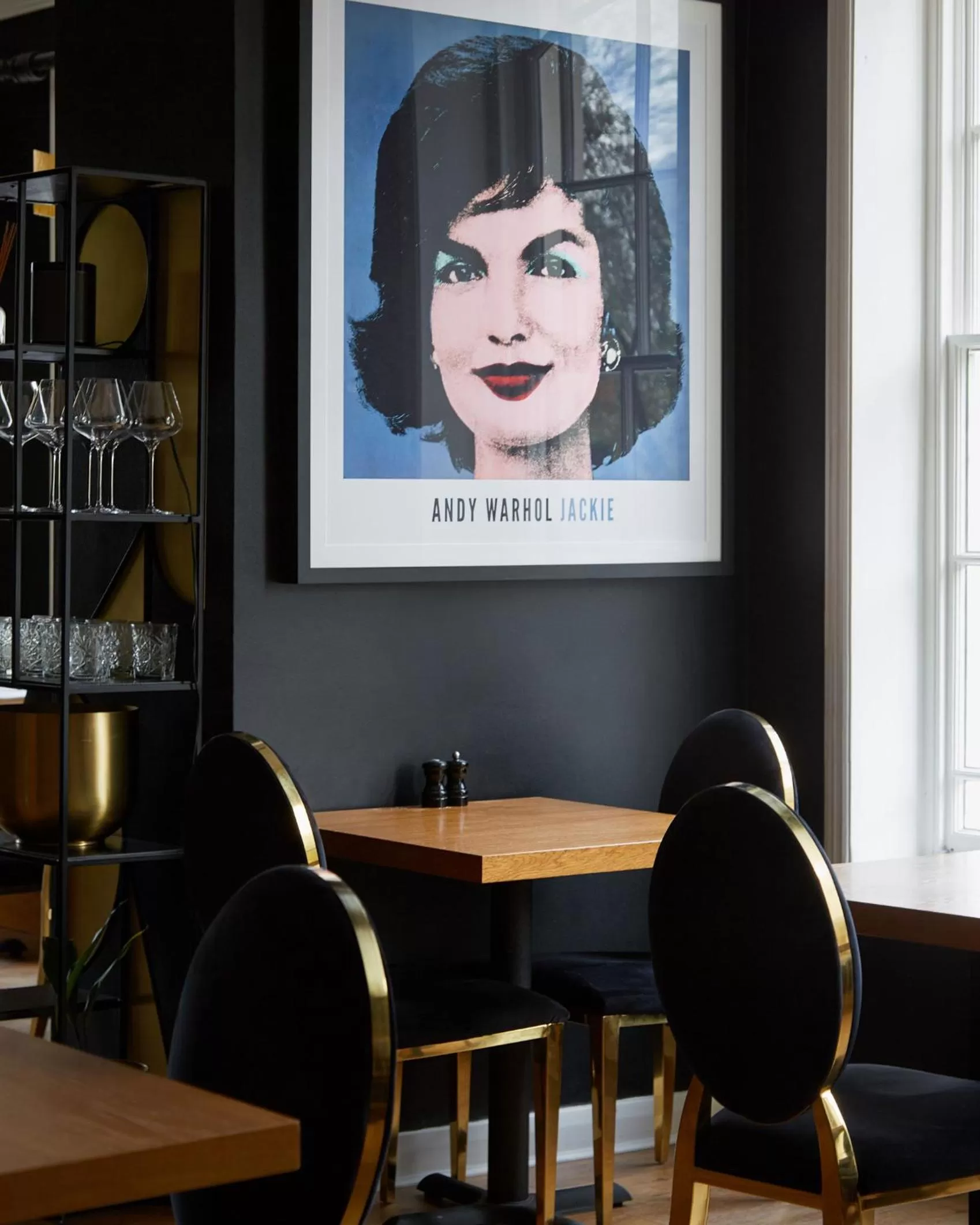 Restaurant/places to eat in The Royal Adelaide Hotel