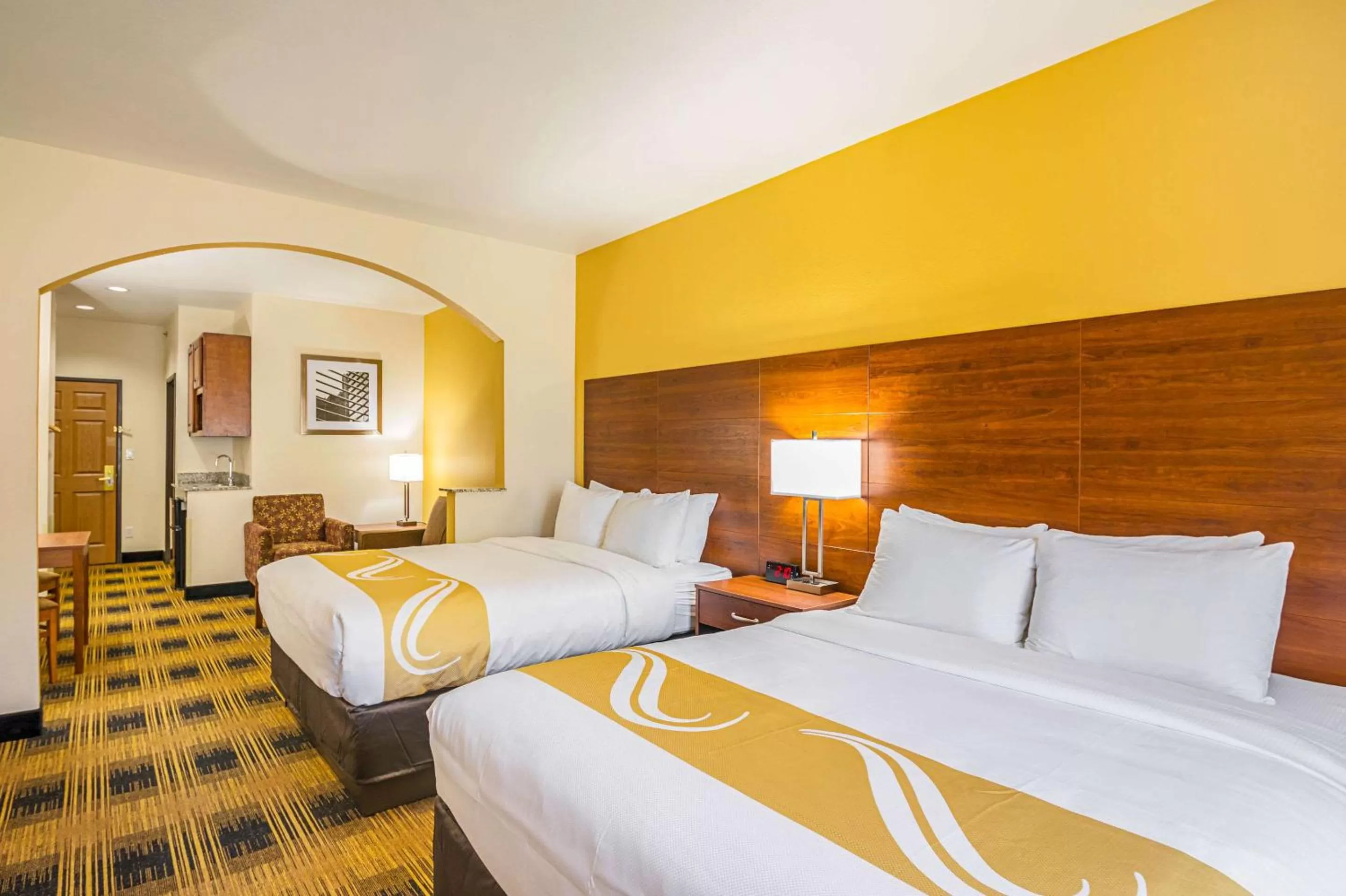 Photo of the whole room, Bed in Quality Inn & Suites Lampasas