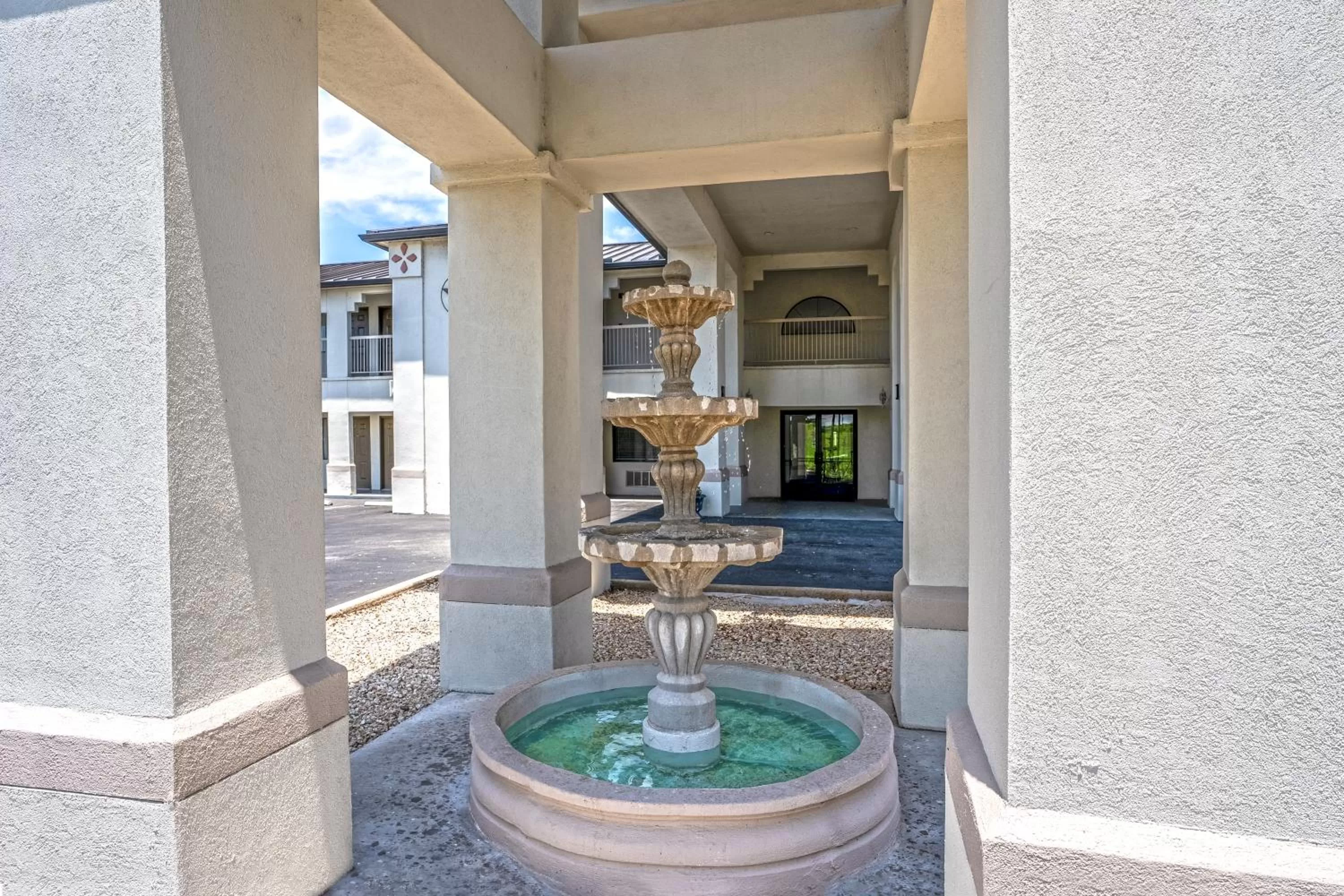 Quality Inn & Suites Junction