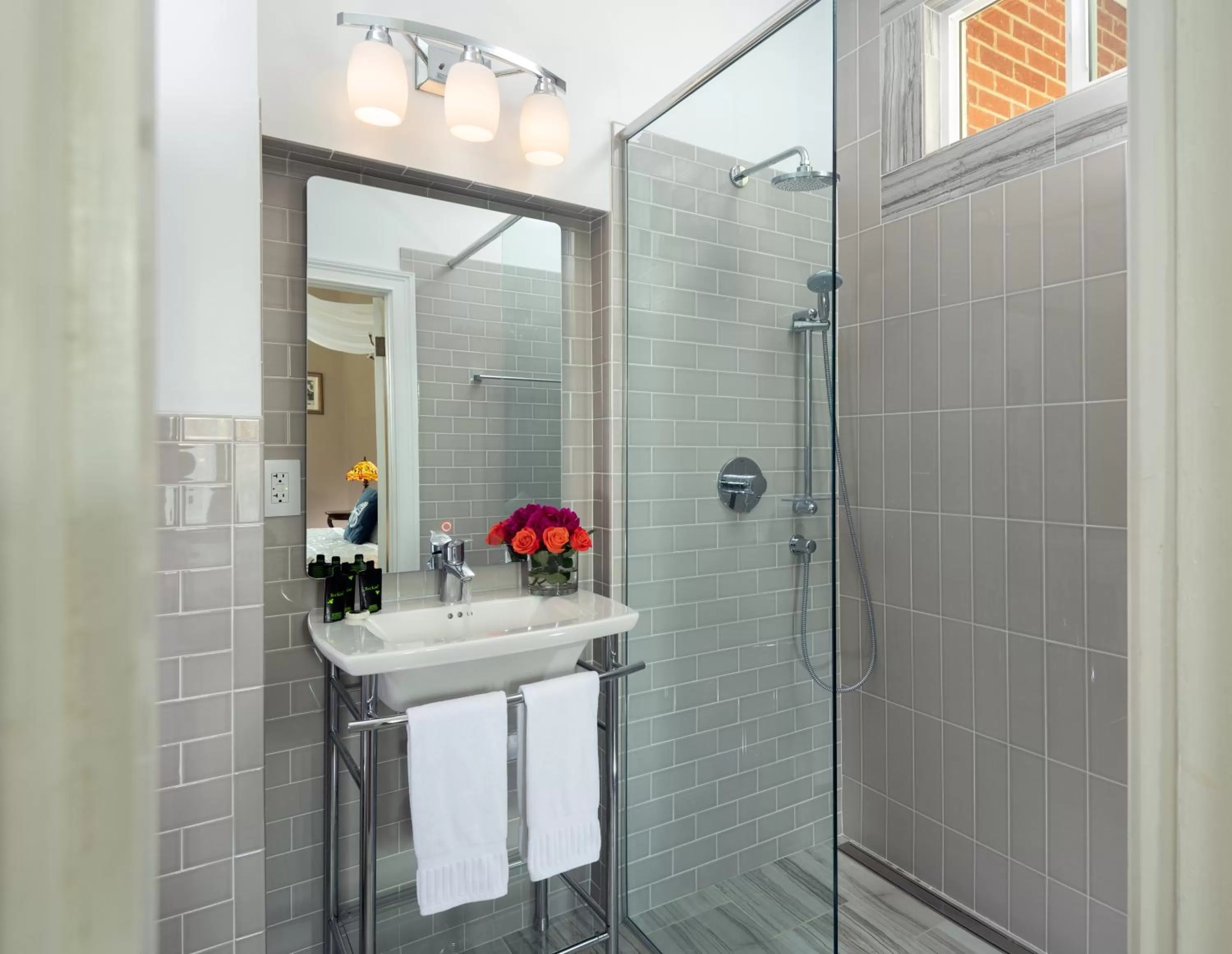 Shower in South Court Inn