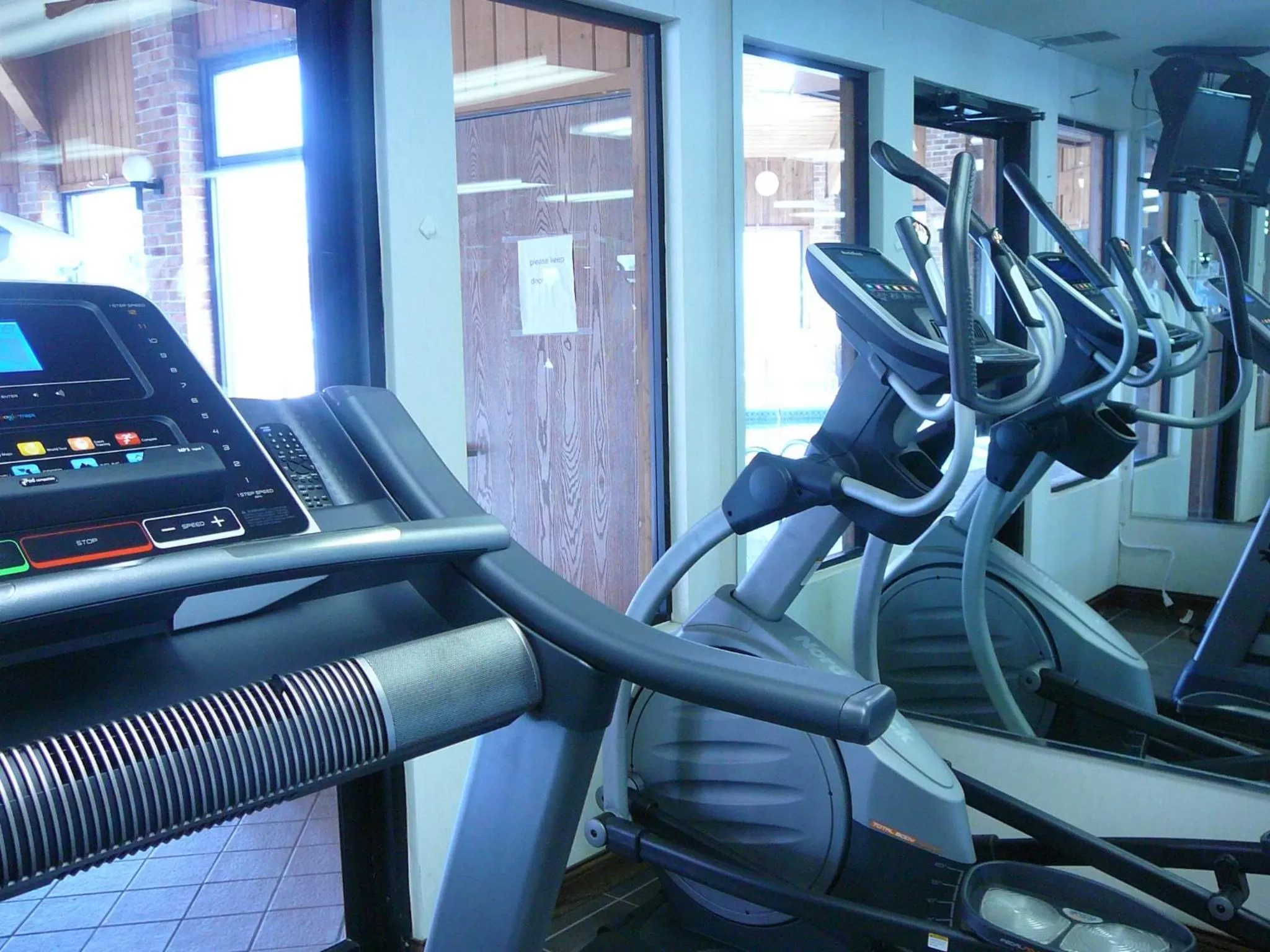 Fitness centre/facilities in Baymont by Wyndham Battle Creek Downtown