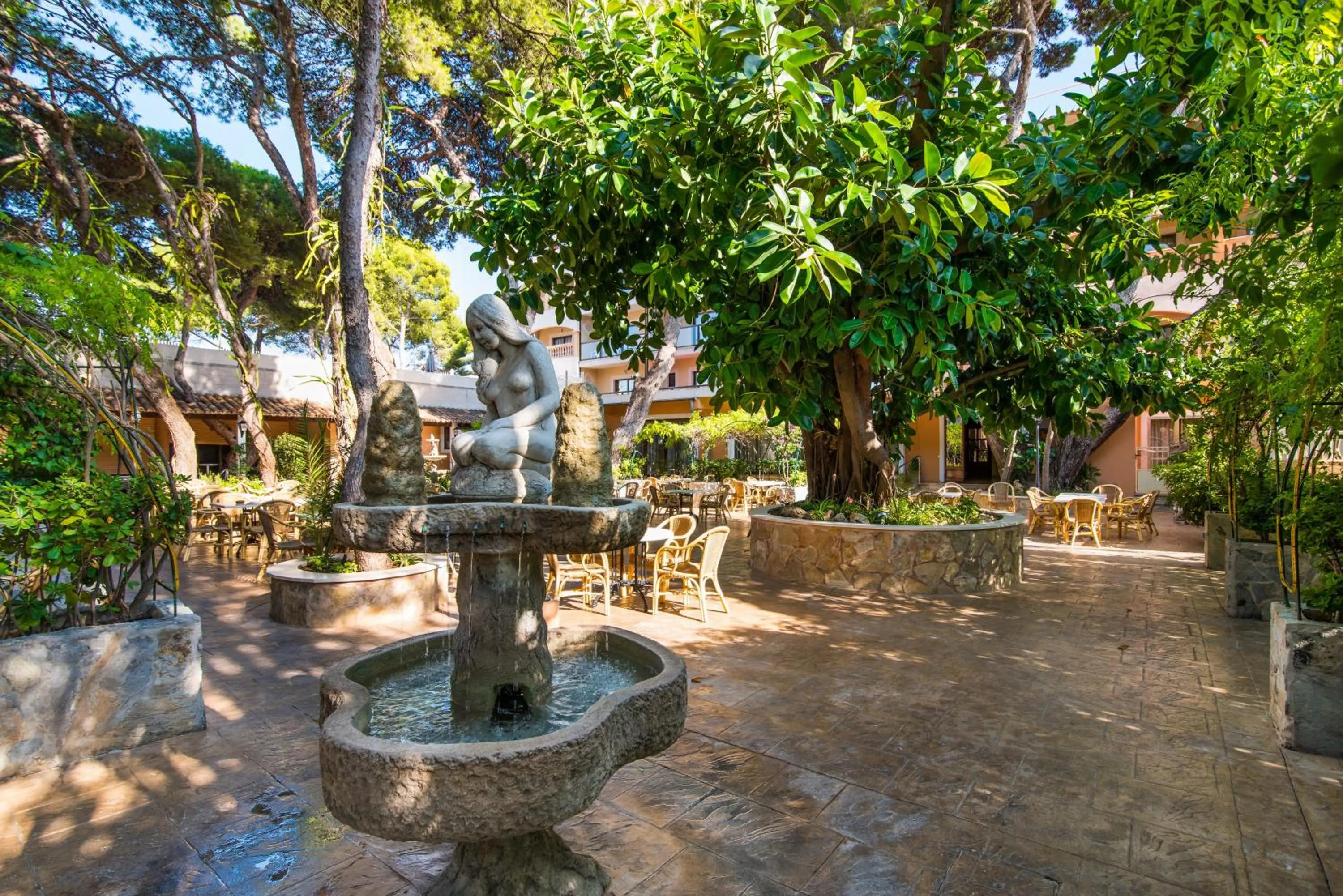 Patio in Hotel Baviera
