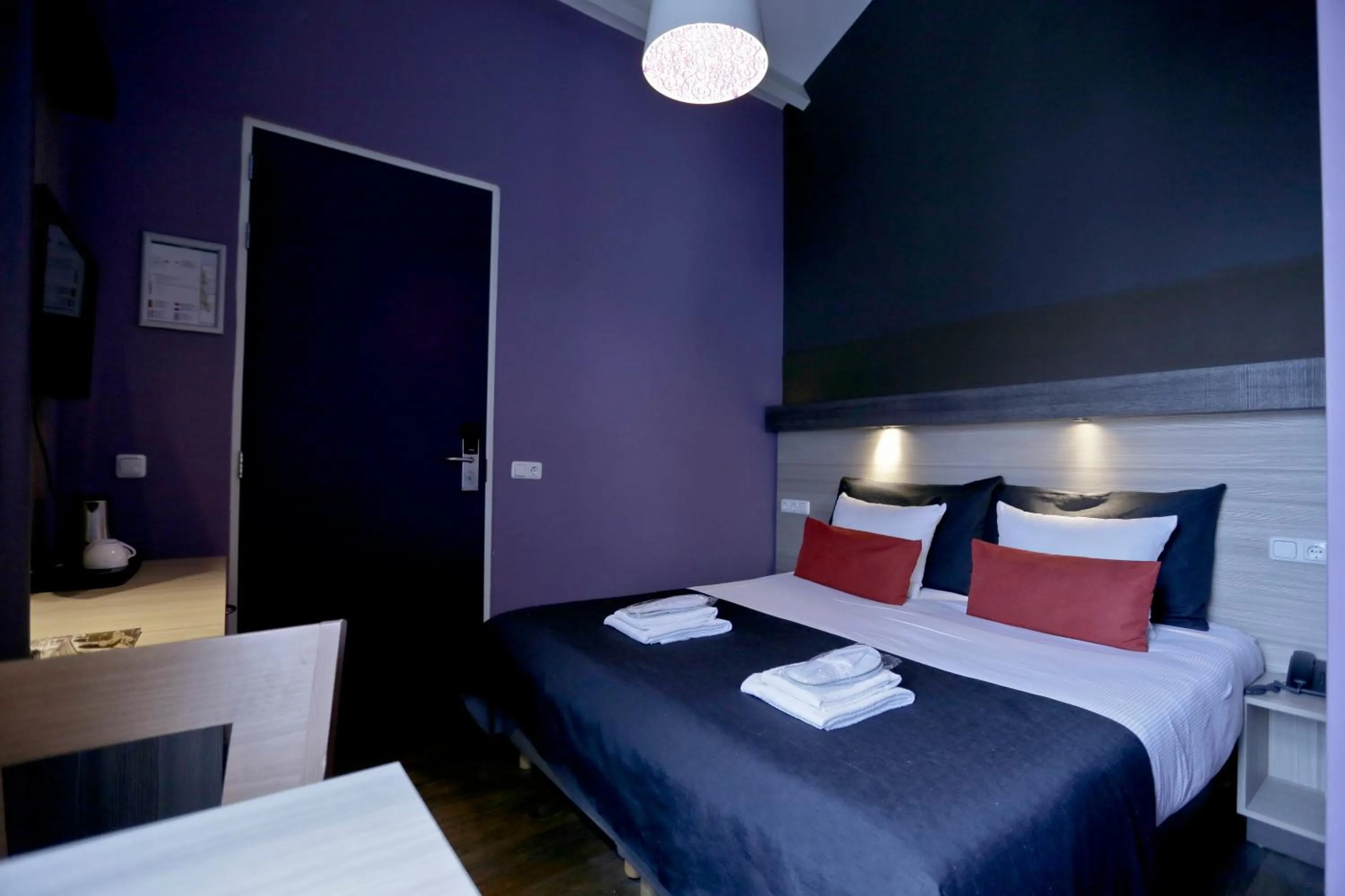 Bed in City Hotel Amsterdam