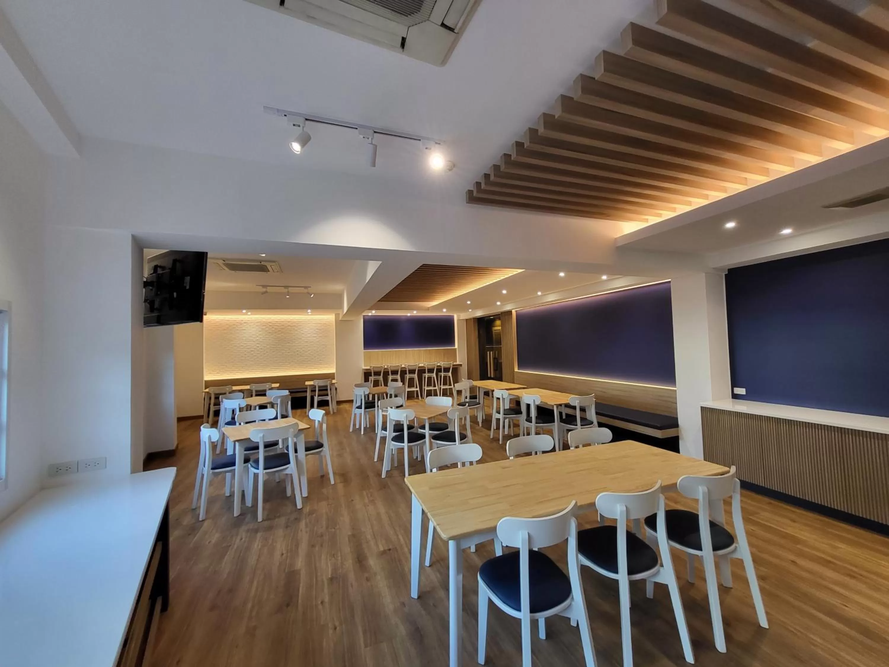 Breakfast in The Raya Surawong Bangkok