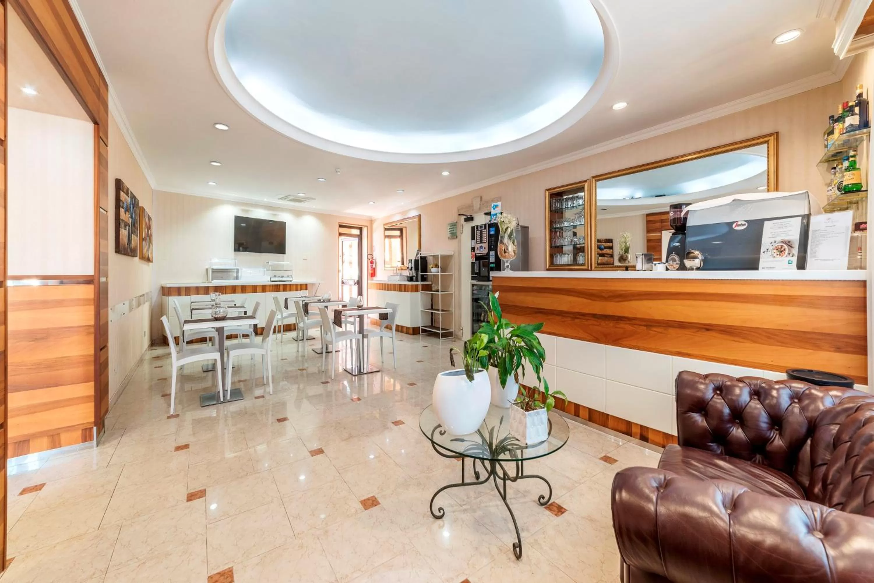 TV and multimedia in Hotel Riviera Fiumicino