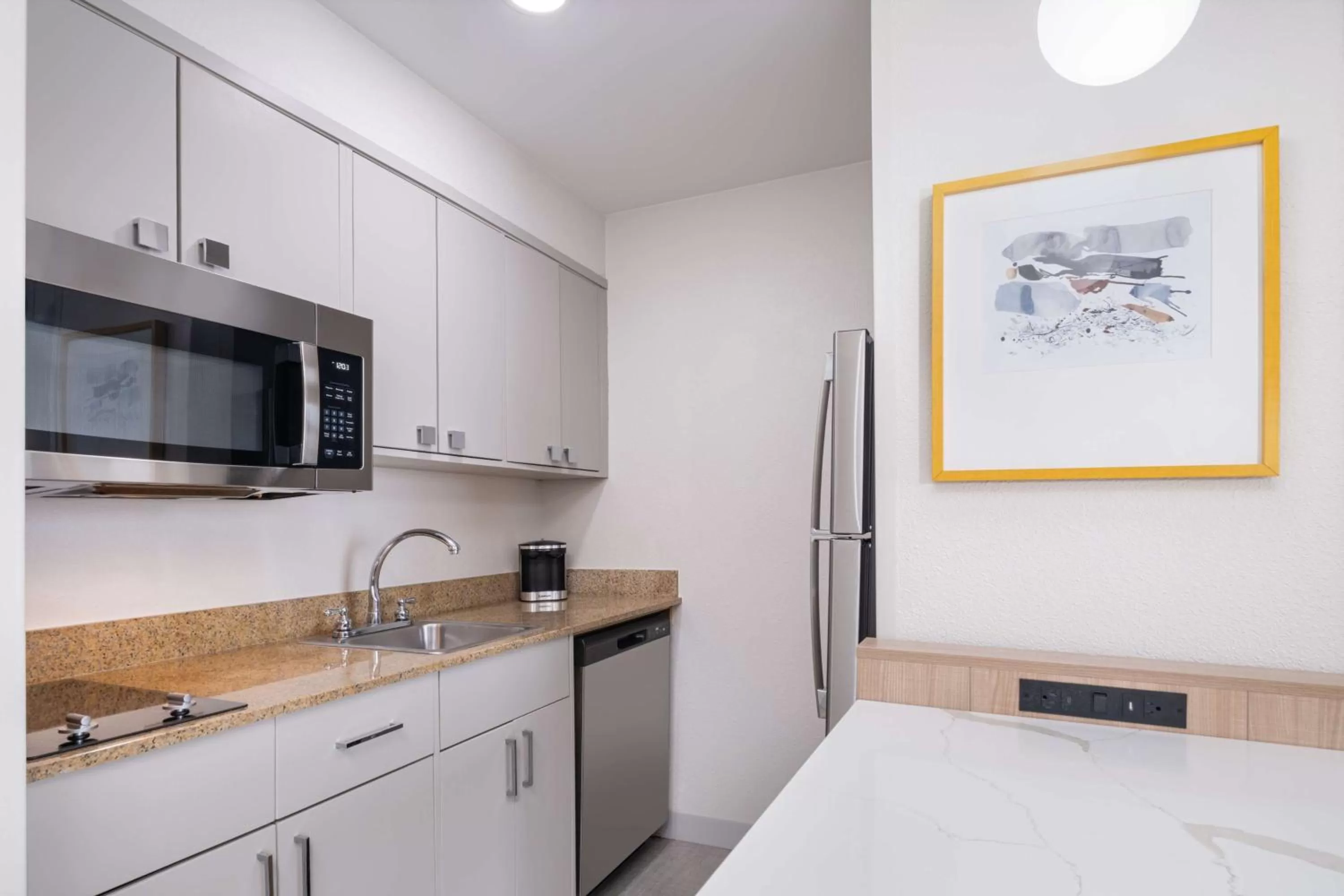 Coffee/tea facilities, Bed in Homewood Suites by Hilton Columbia, SC