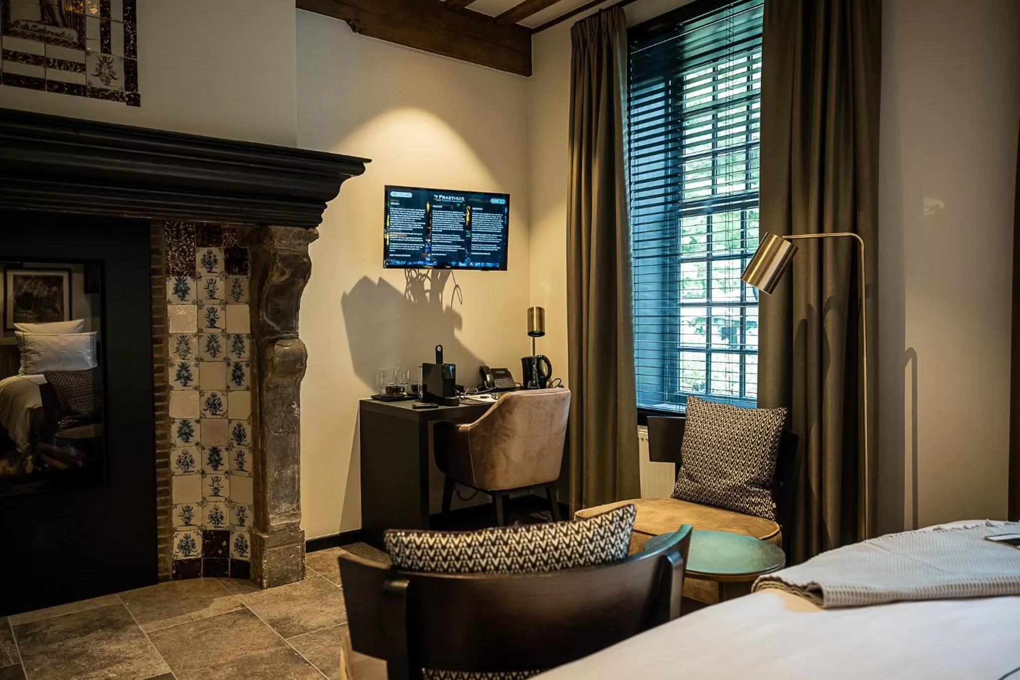 TV and multimedia, Bed in Boutiquehotel 't Fraeyhuis - adults only