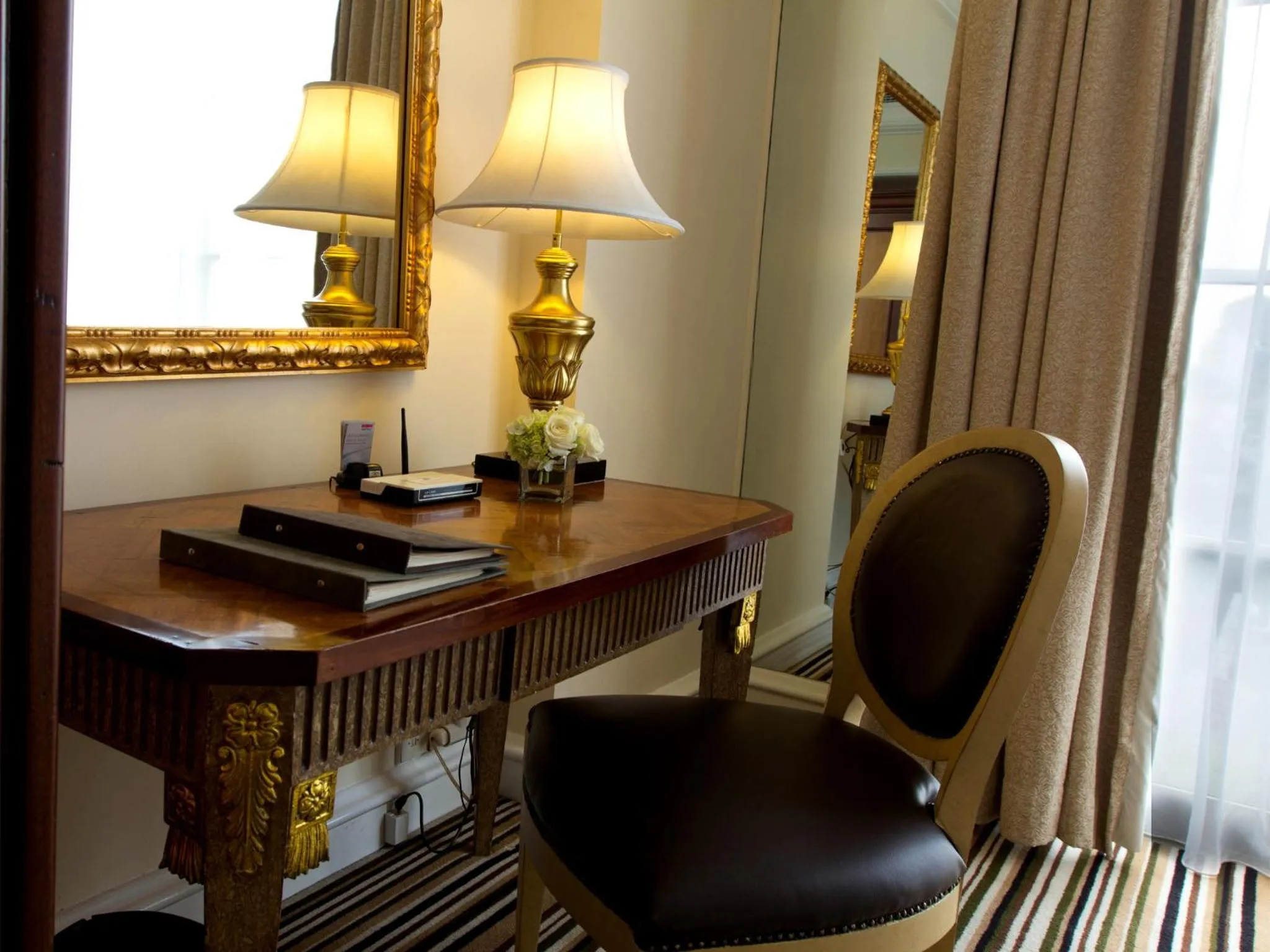 Seating area in Hotel Gran Mahakam