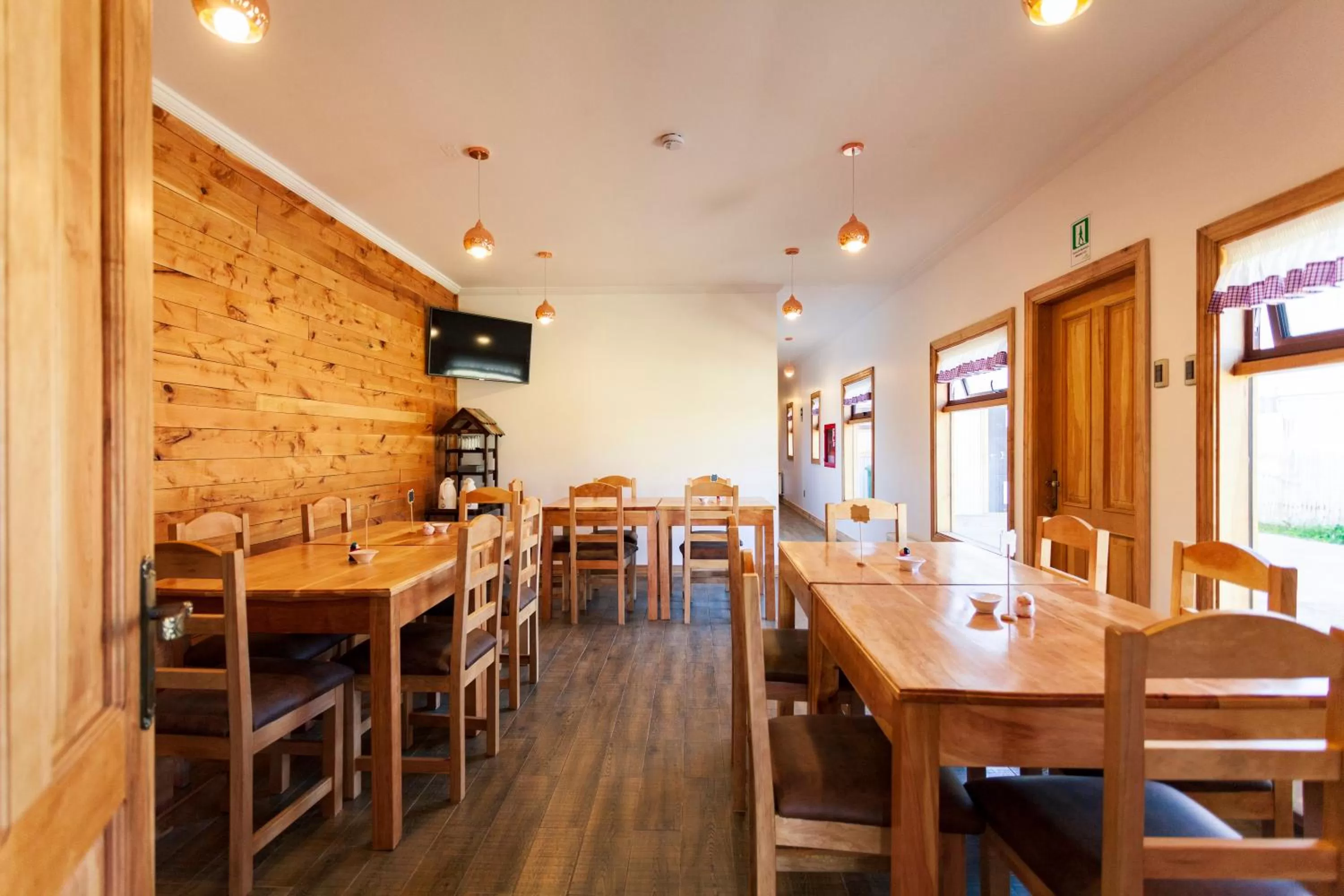 Restaurant/Places to Eat in Hostal Boutique Patagonia Mística