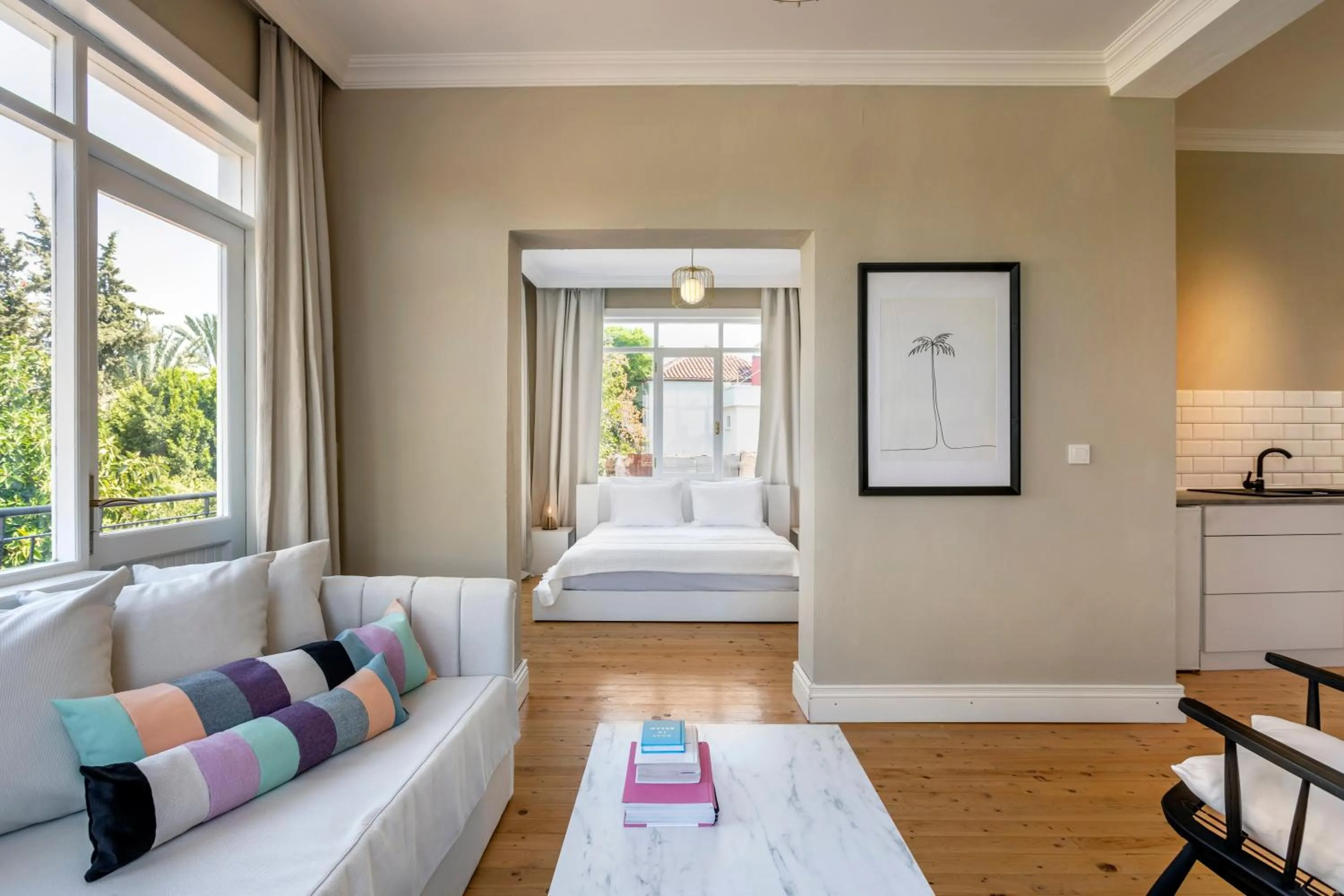 Living room, Bed in House of Good Things