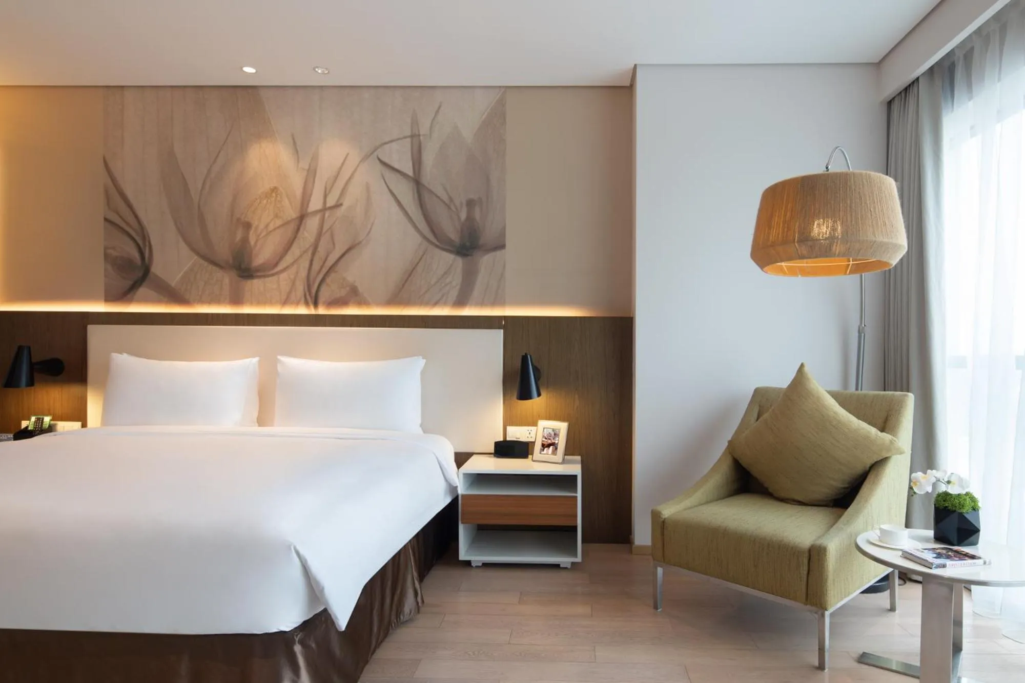 Bedroom, Bed in Citadines Intime City Hangzhou