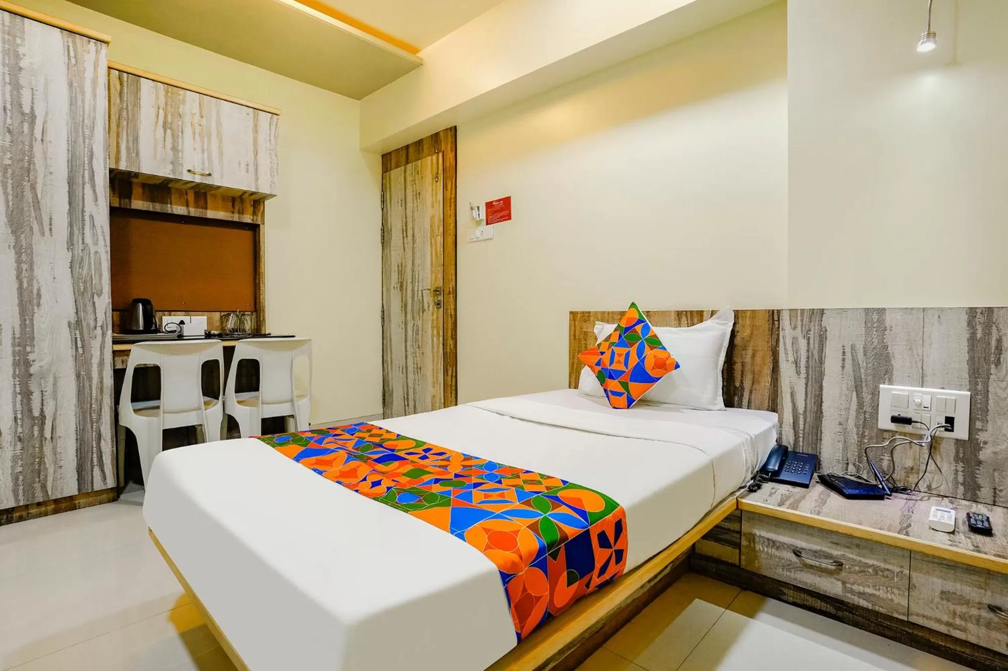 Bed in FabHotel Happy Homely Stay - Airport road