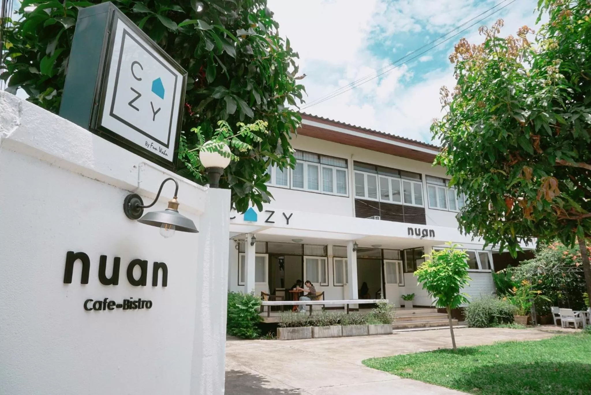 Restaurant/places to eat in Cozy by Funwahn