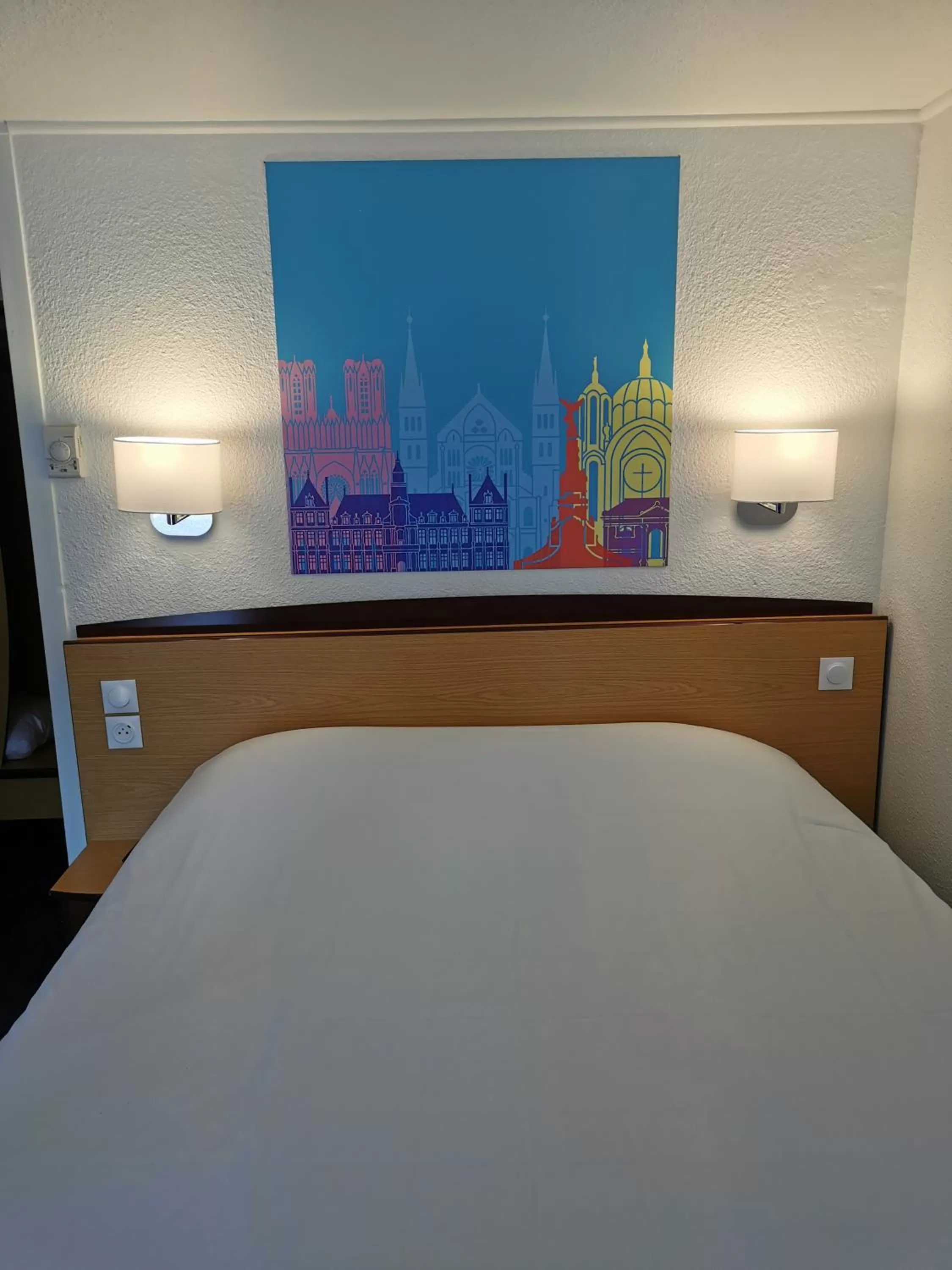 Bed in Kyriad Direct Lyon Sud - Chasse-Sur-Rhône