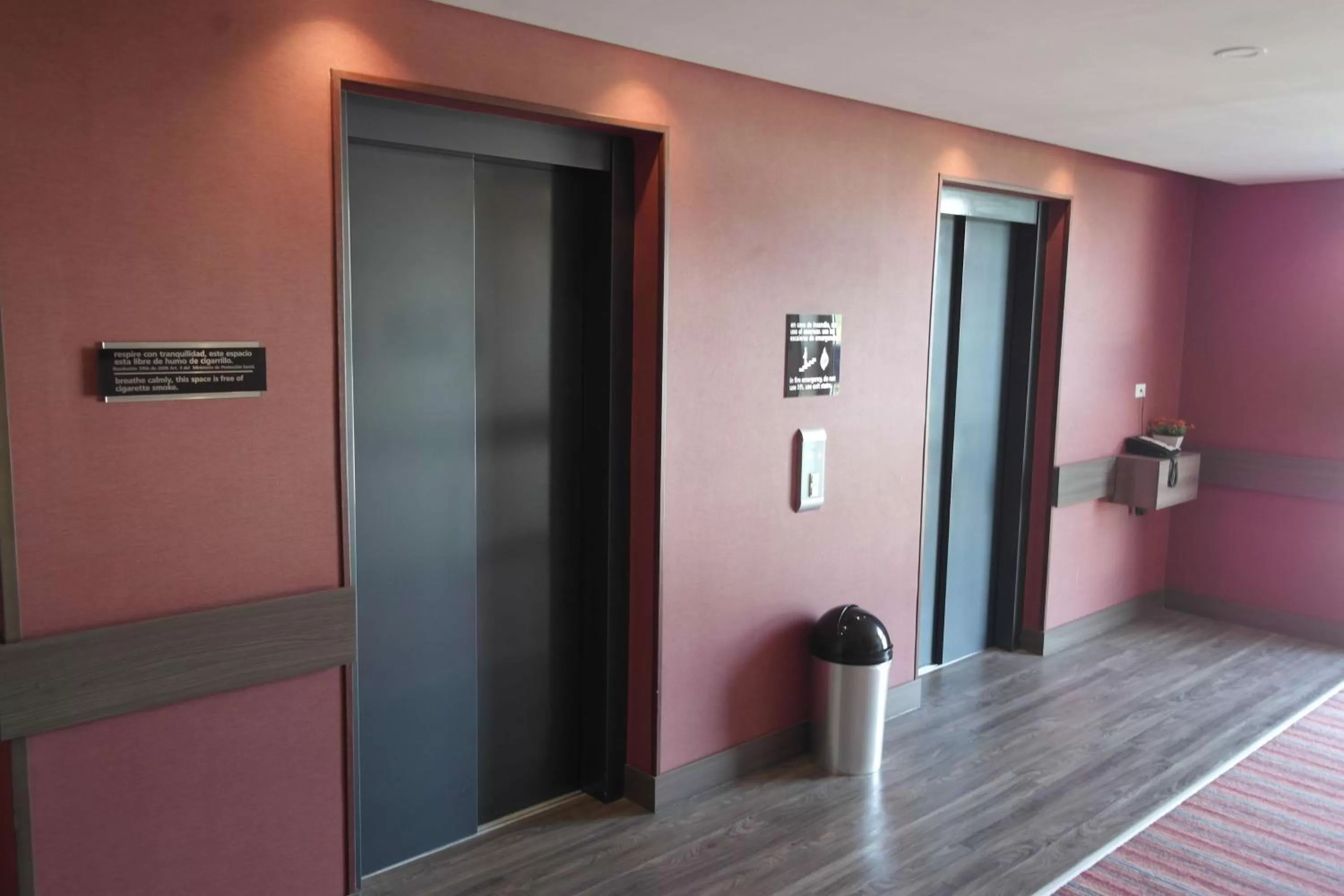 Lobby or reception in Hampton By Hilton Valledupar