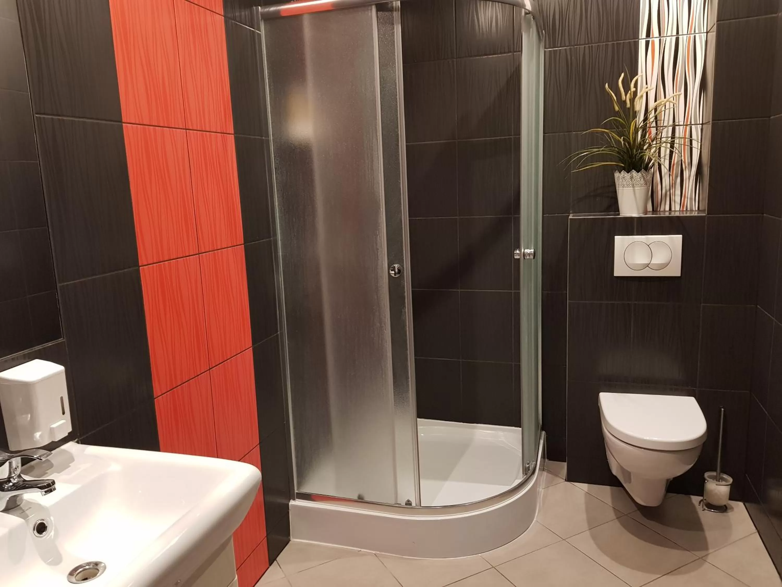 Shower in Pokoje Bakos Radocza