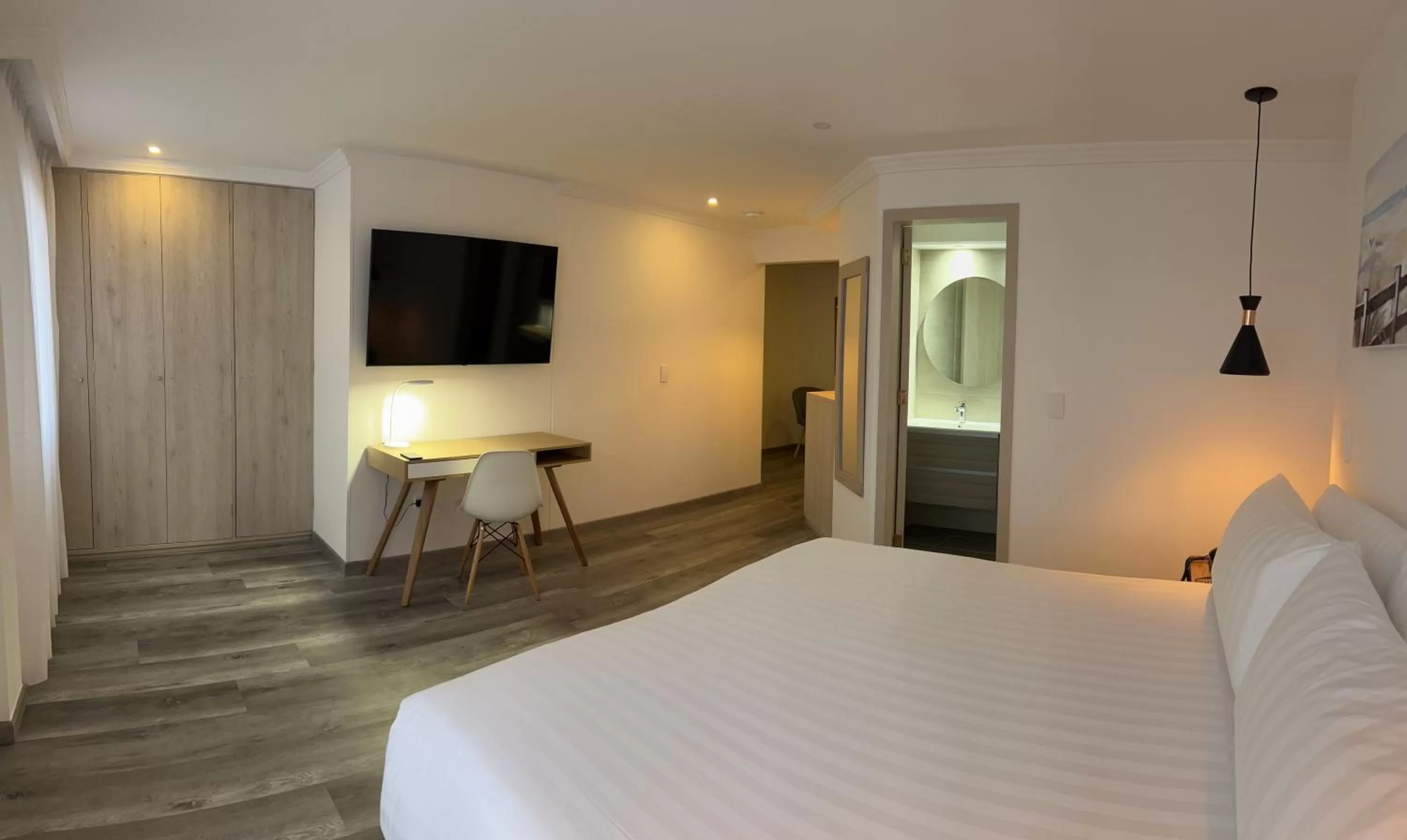 TV and multimedia, Bed in Suites 109 GH Usaquén