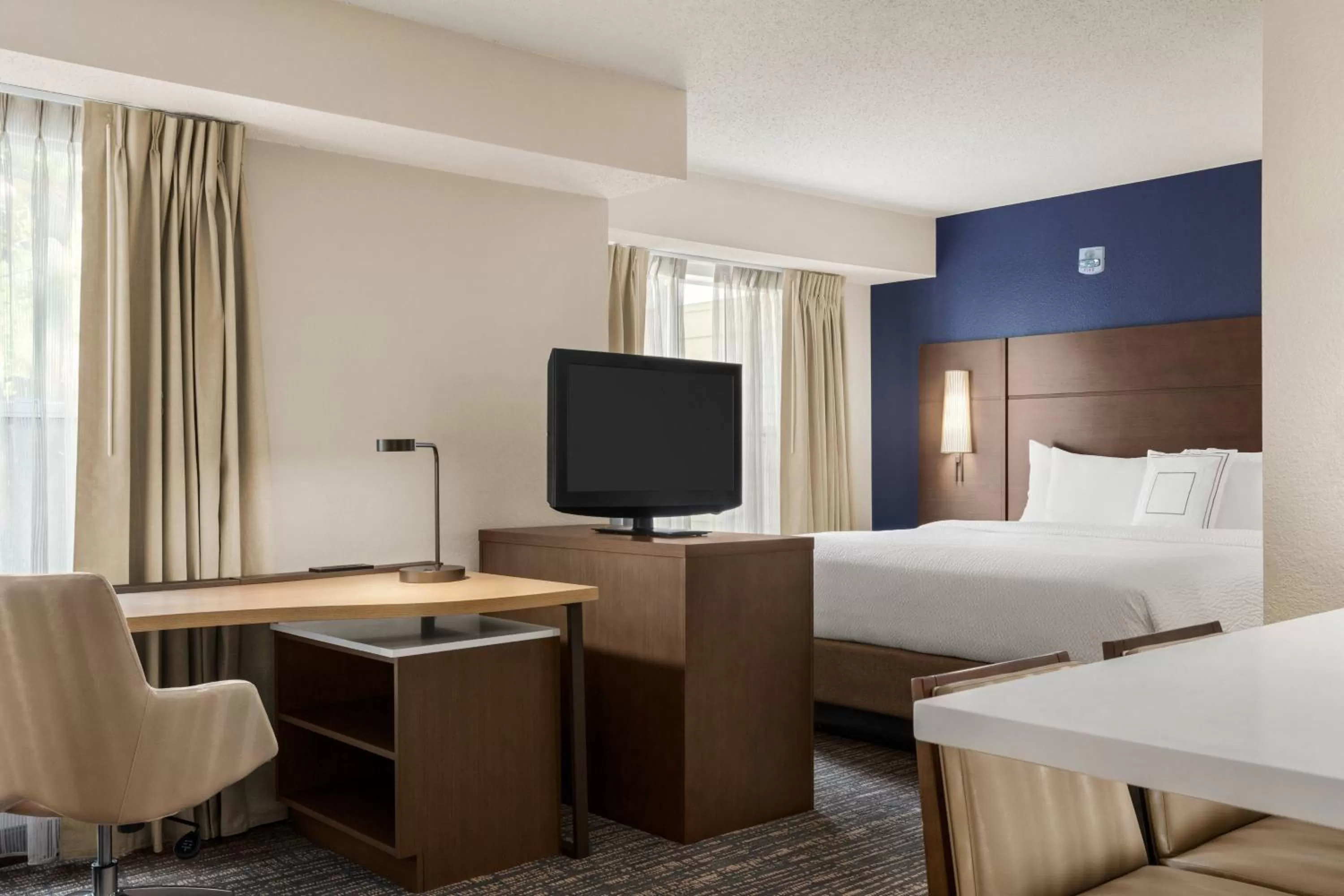 Photo of the whole room, Bed in Residence Inn Houston Northwest / Willowbrook