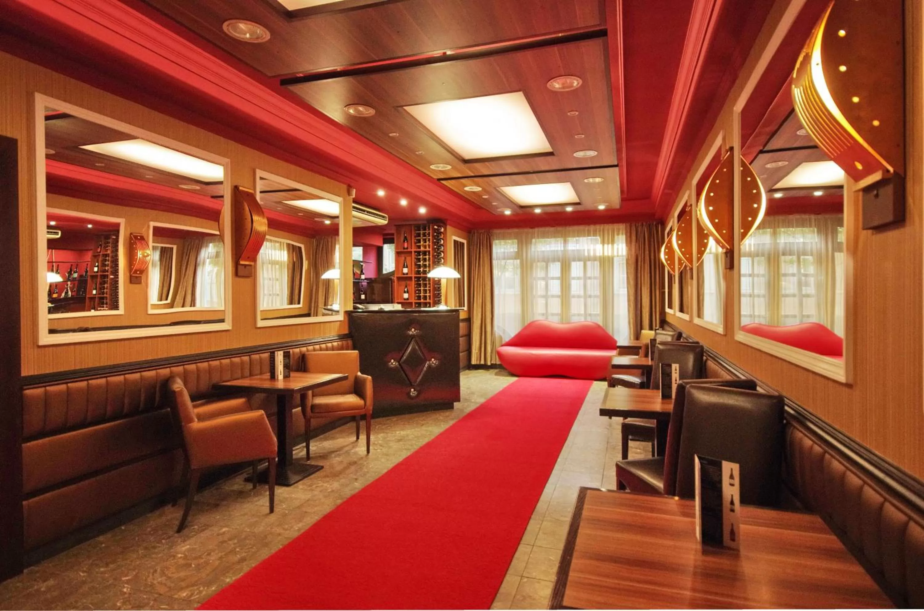 Lobby or reception in Hotel Corvin