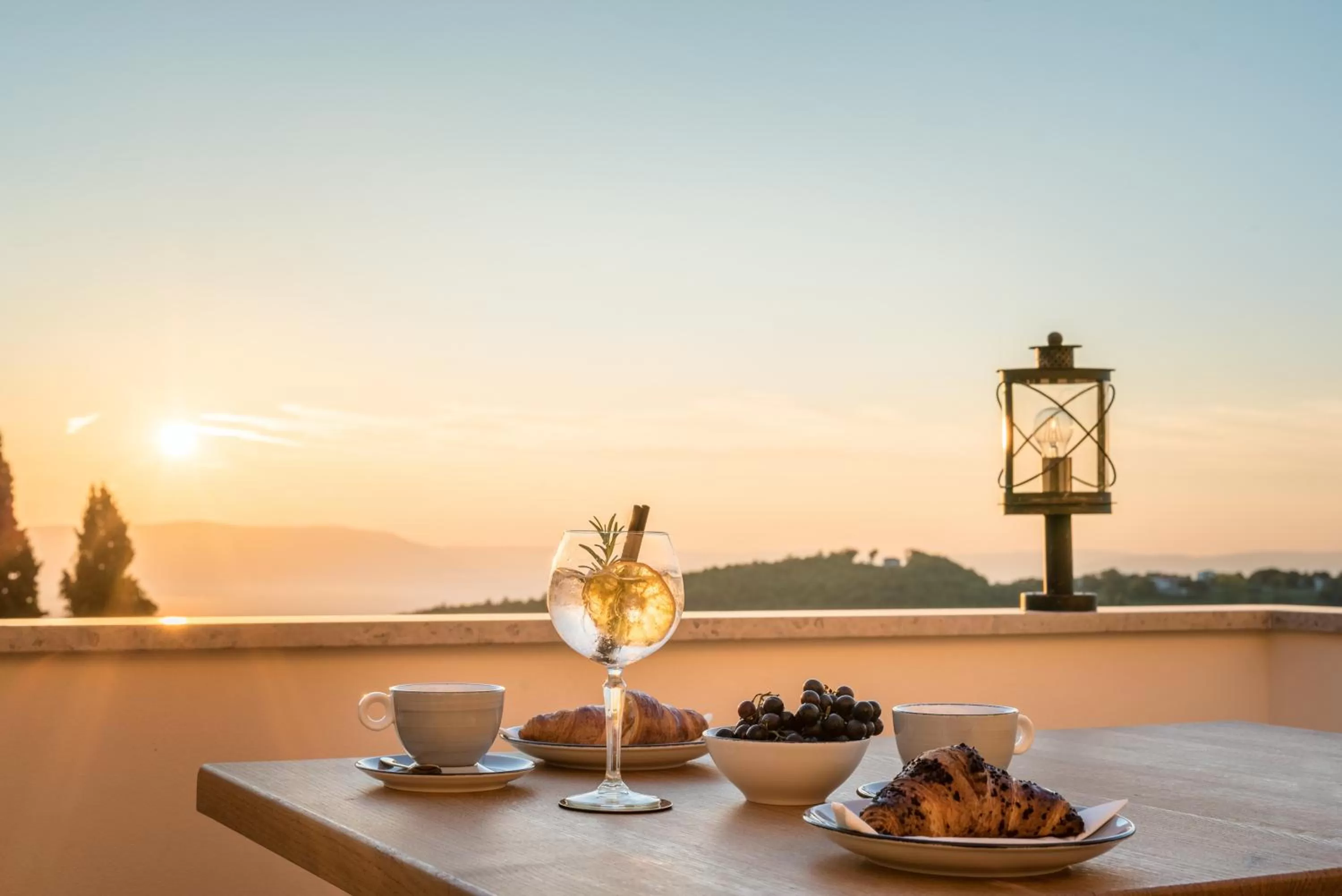 Property building in La Loggia