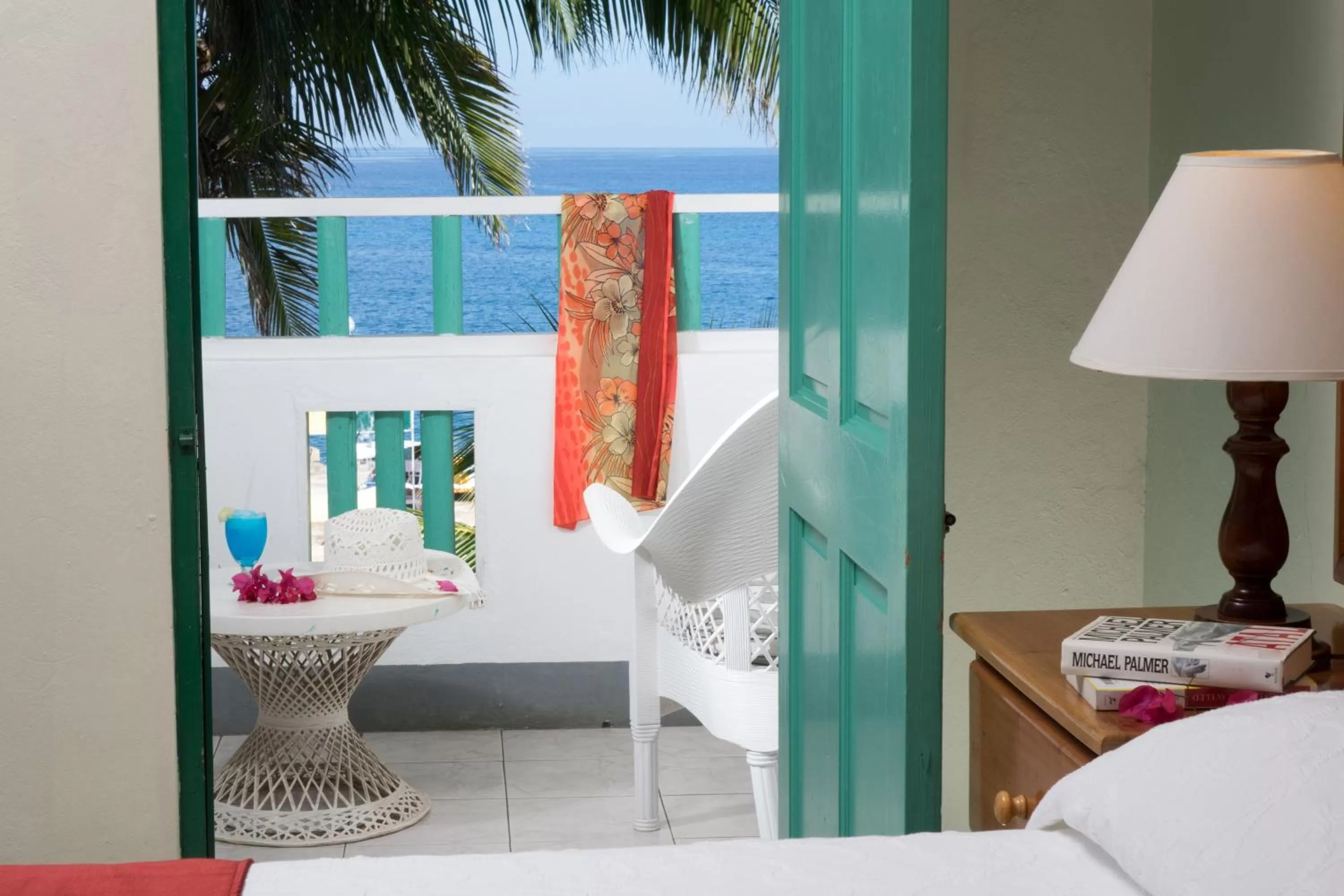 View (from property/room), Bed in Samsara Cliff Resort