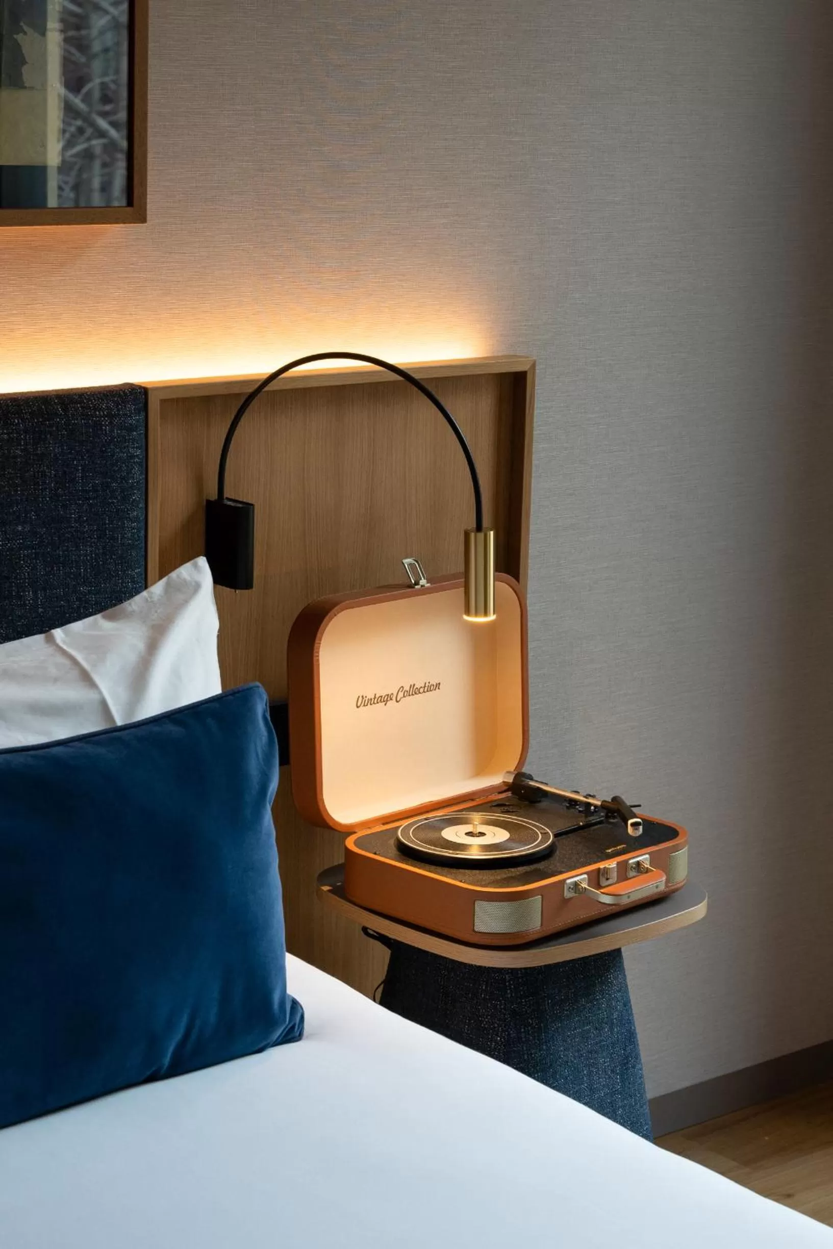 TV and multimedia, Bed in Ocean Drive Madrid