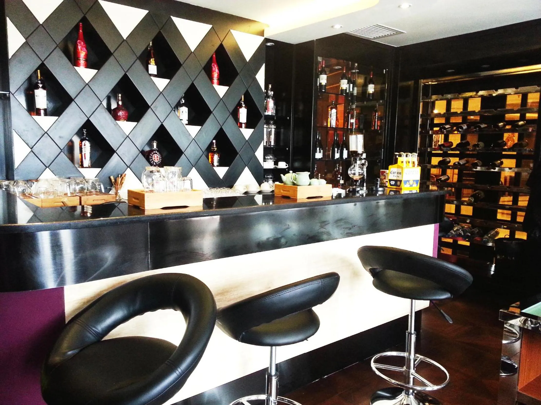 Lounge or bar in Seventh Heaven Hotel