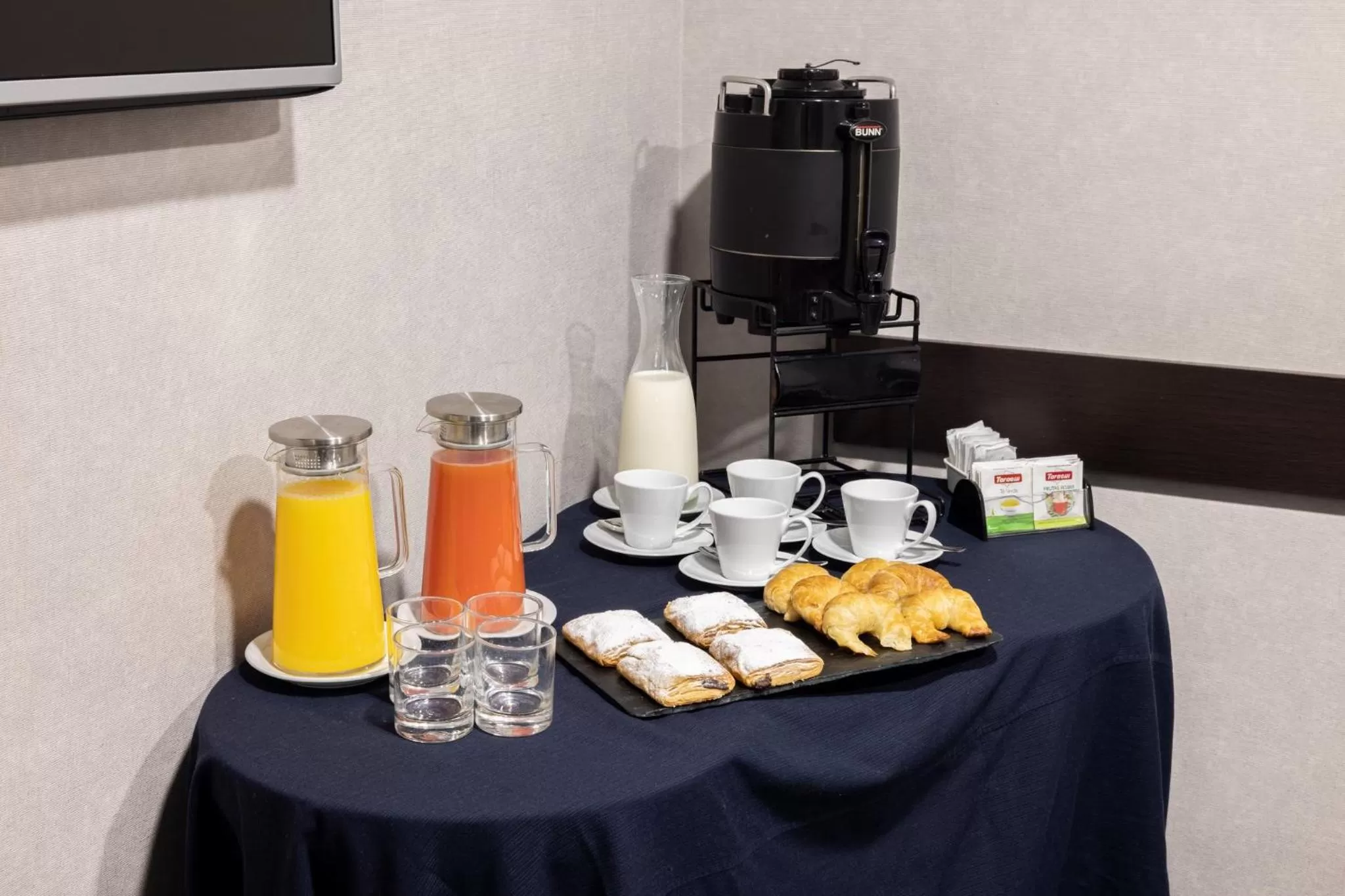 Meeting/conference room in Holiday Inn Express Puerto Madero by IHG