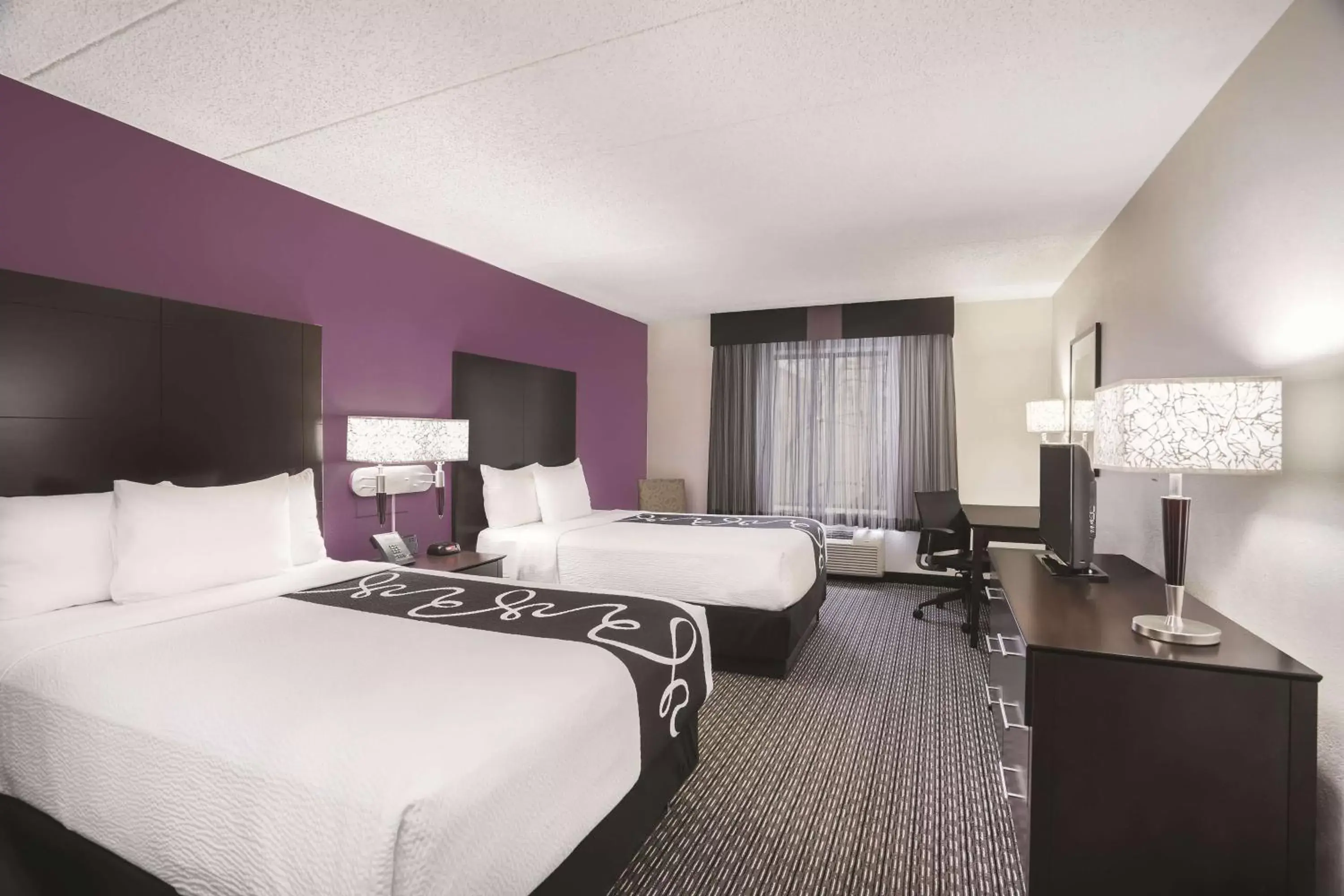 Double Room with Two Double Beds - Non-Smoking in La Quinta Inn by Wyndham Fresno Yosemite Double Room with Two Double Beds - Non-Smoking in La Quinta Inn by Wyndham Fresno Yosemite