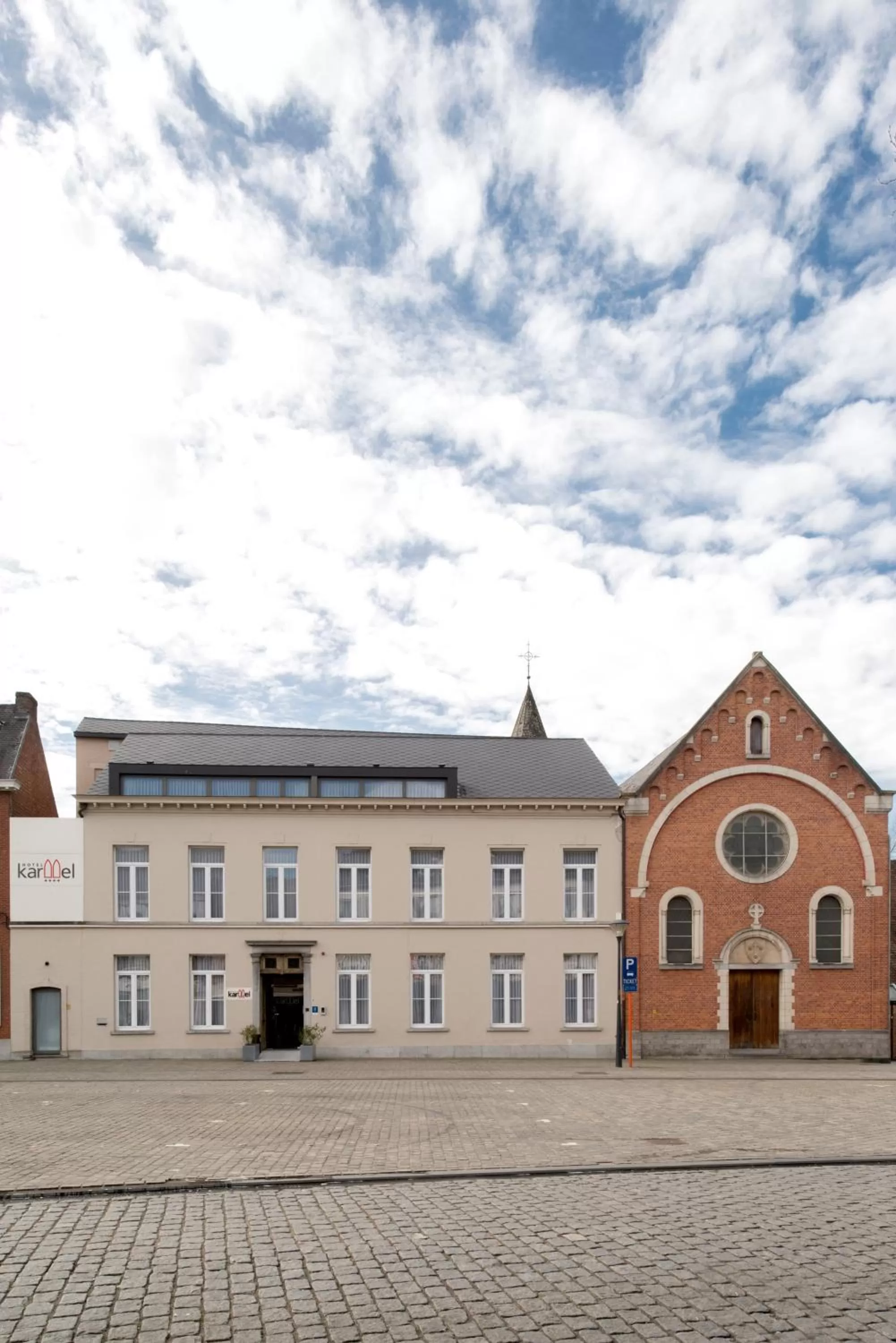 Property building in Hotel Karmel