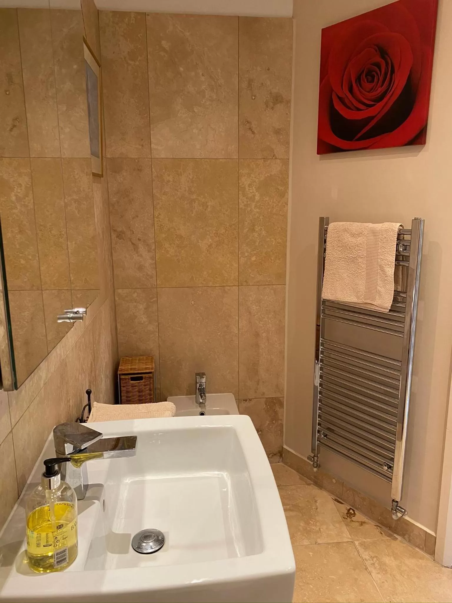 Bathroom in Orchard Side Bed and Breakfast