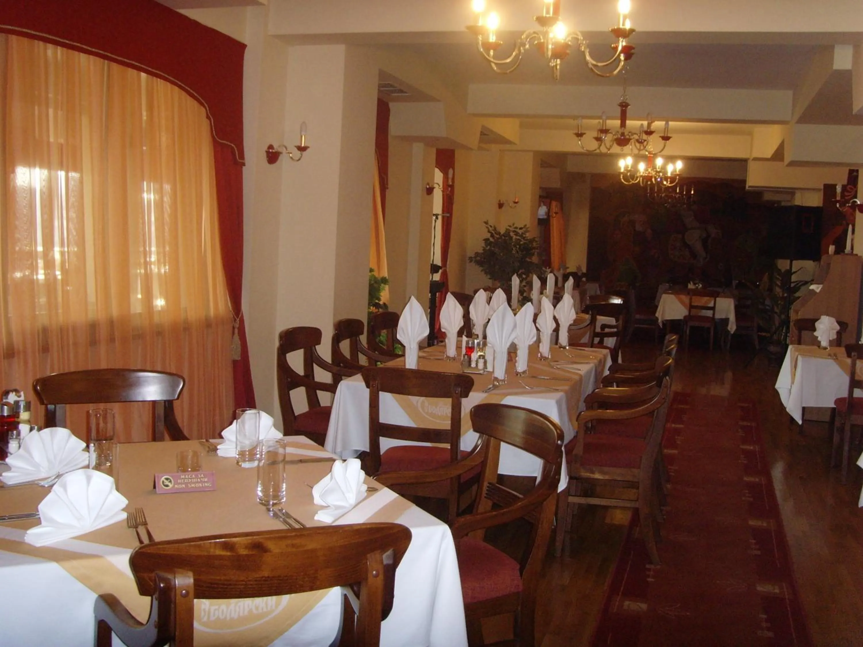 Restaurant/places to eat in Meridian Hotel Bolyarski