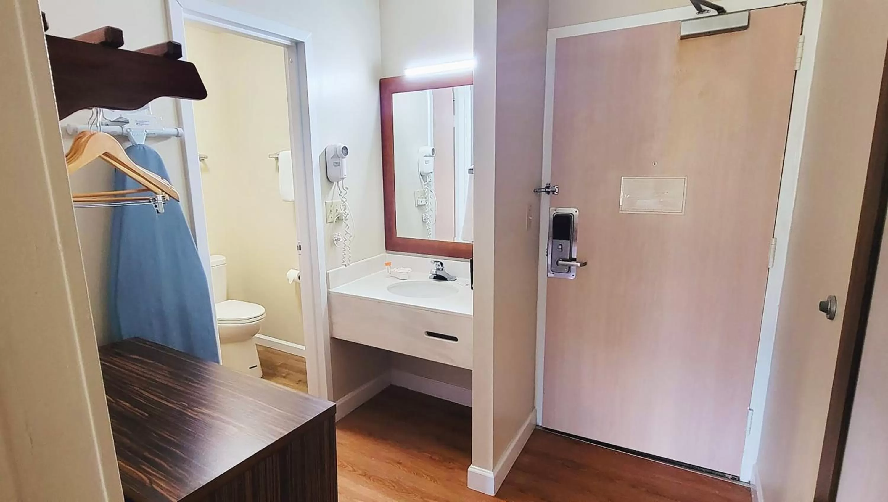 Bathroom in Studios & Suites 4 Less Charlotte