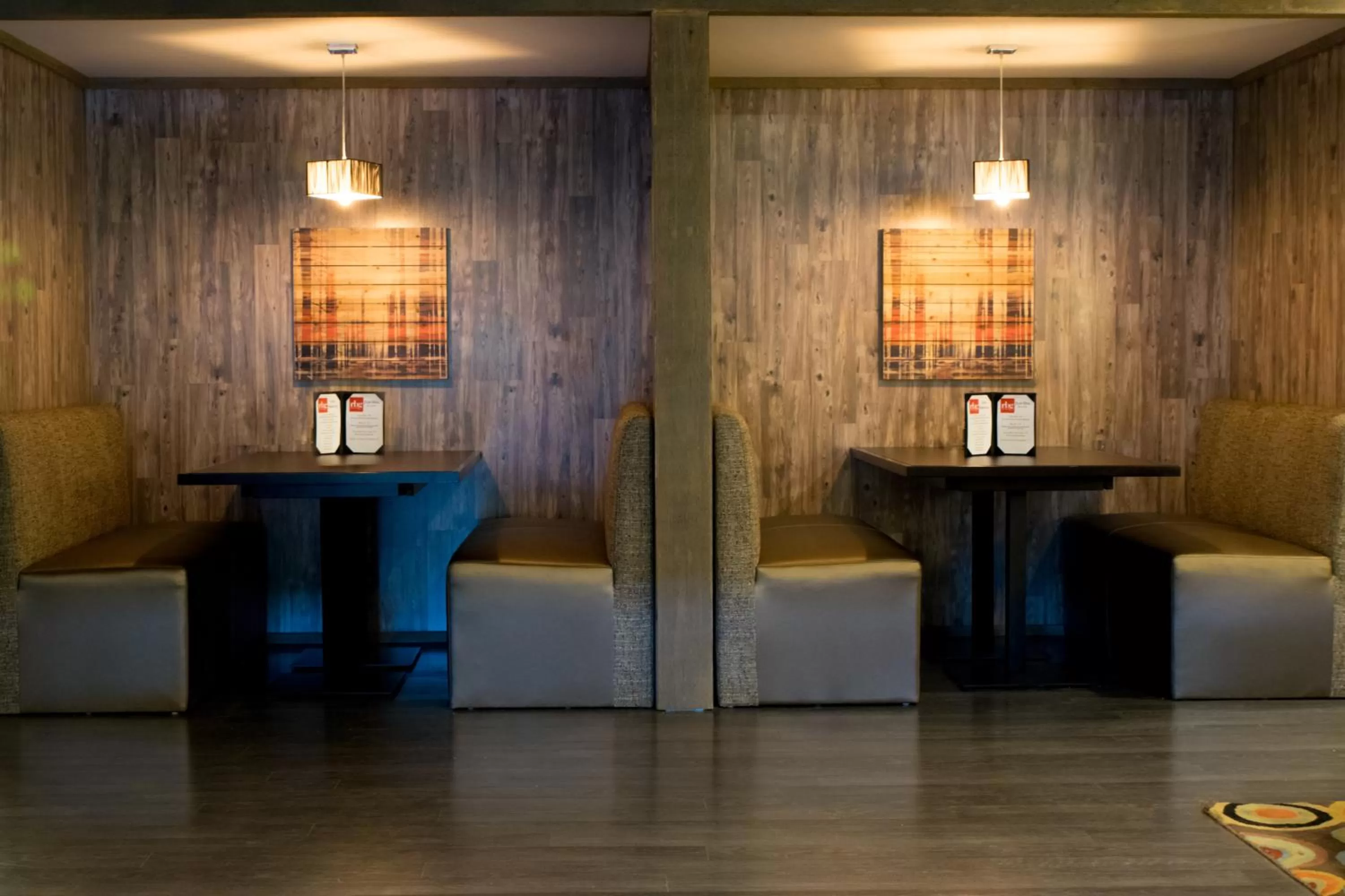 Lounge or bar in Ramada by Wyndham Indiana