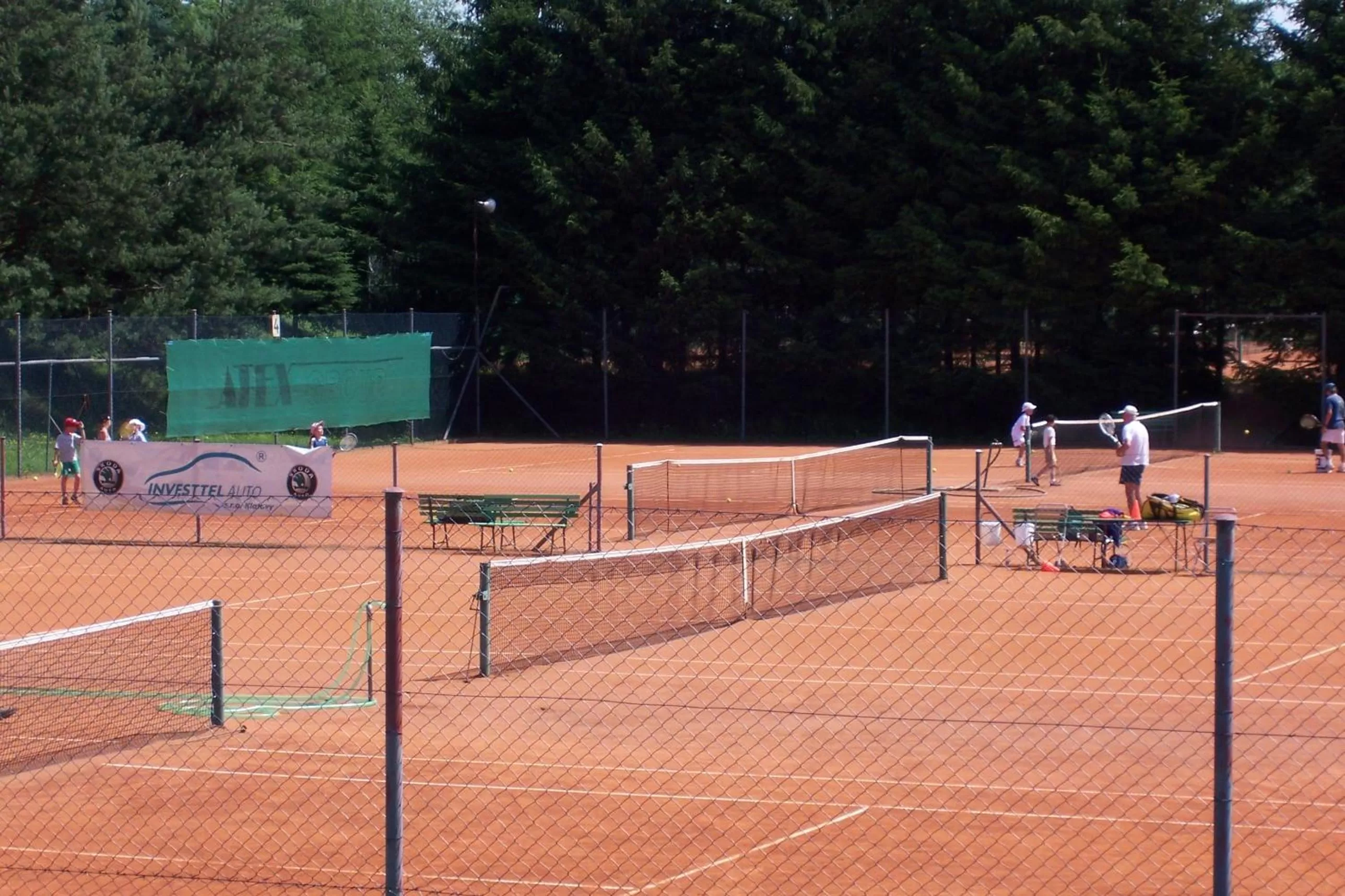 Tennis court in Wellness Hotel Central