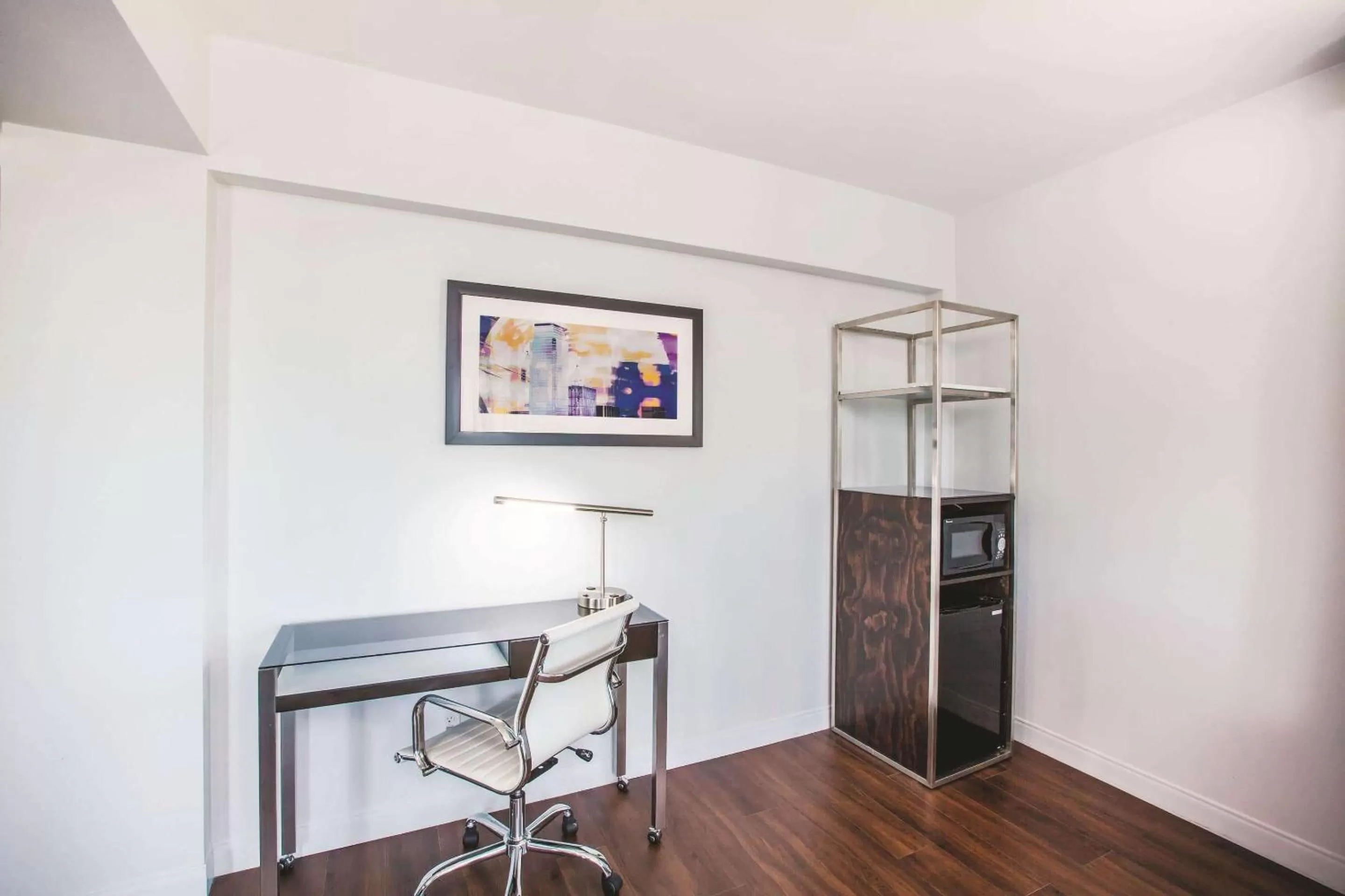 Photo of the whole room in Holiday Inn Express - Dallas Downtown by IHG