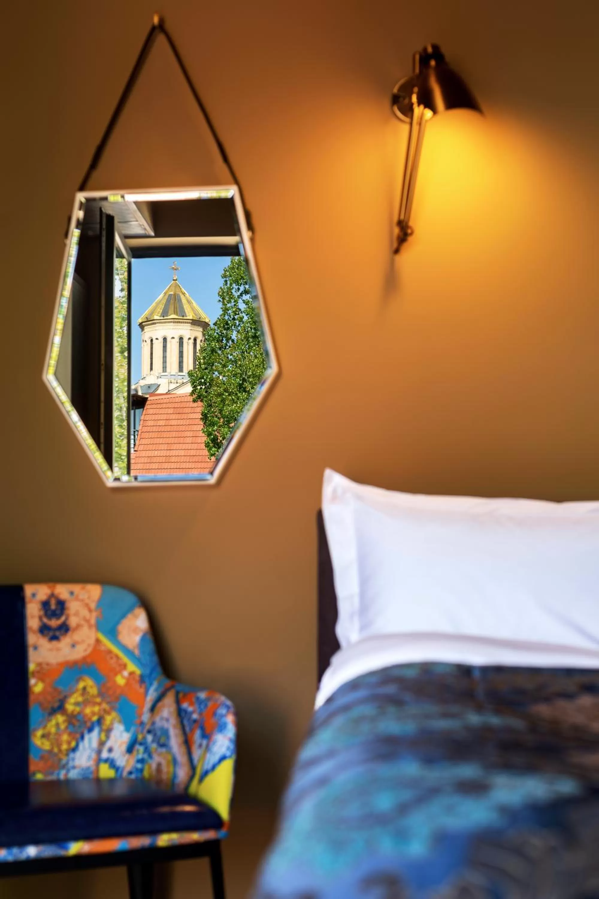 Landmark view, Bed in Brim Hotel