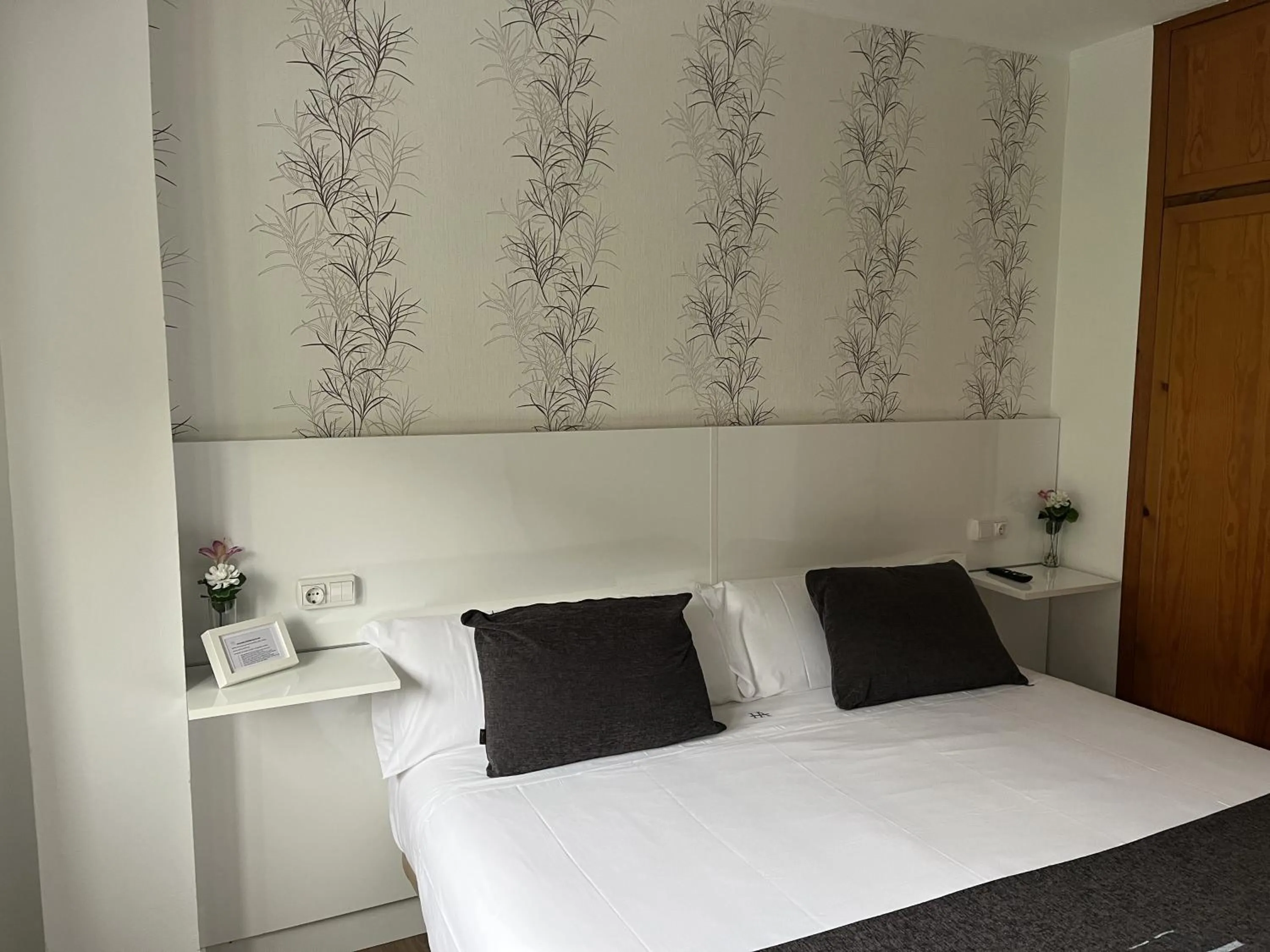 Bed in Hotel Avelina