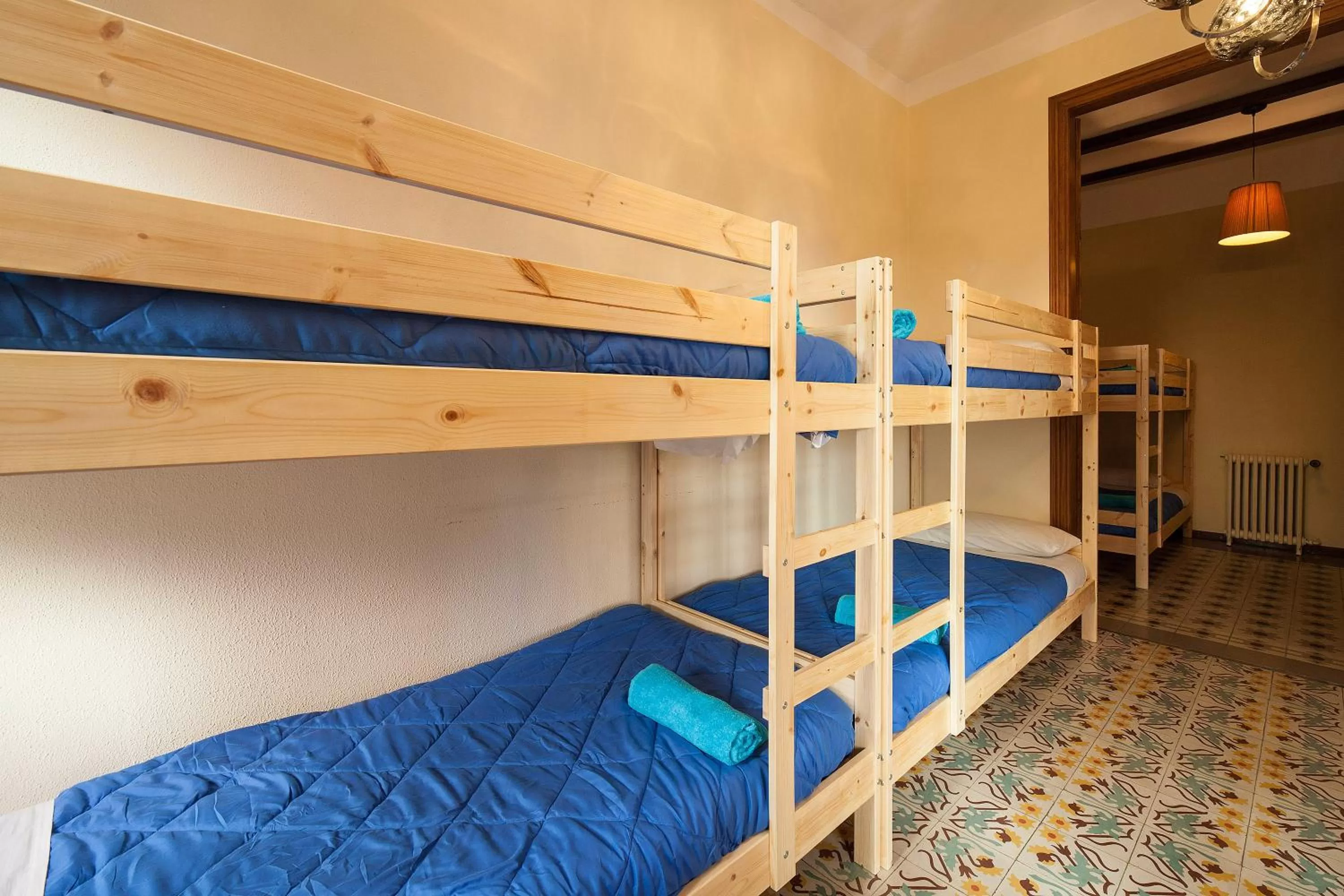 bunk bed, Bed in Bed in Girona