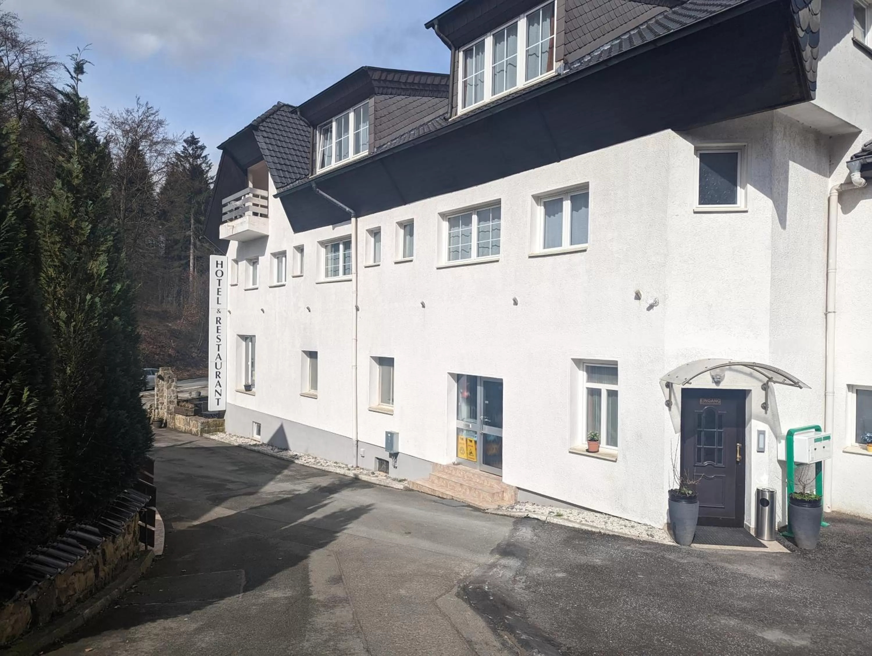 Property Building in Hotel Eiserner Anton