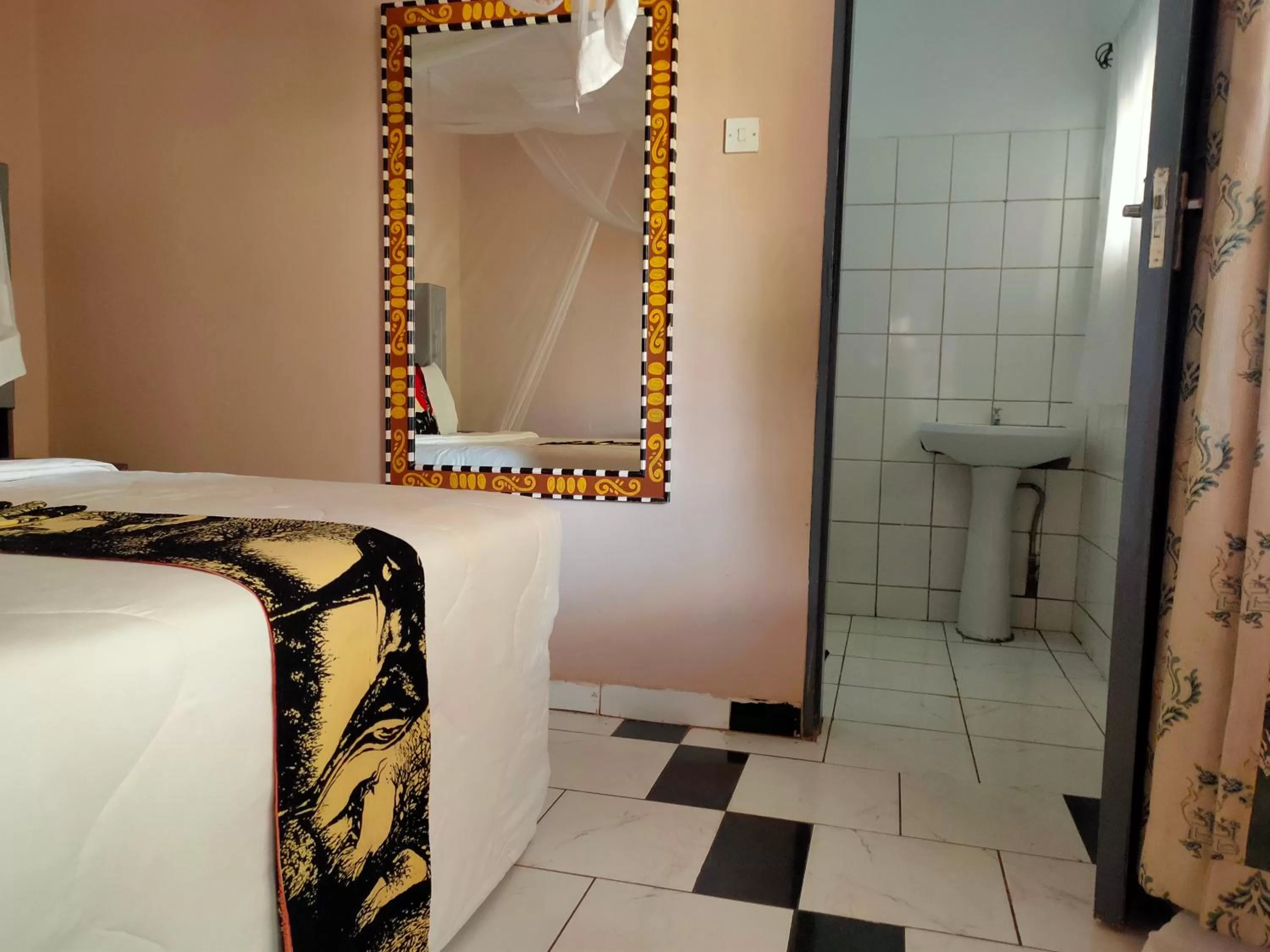 Bed in Golden Days Lodge