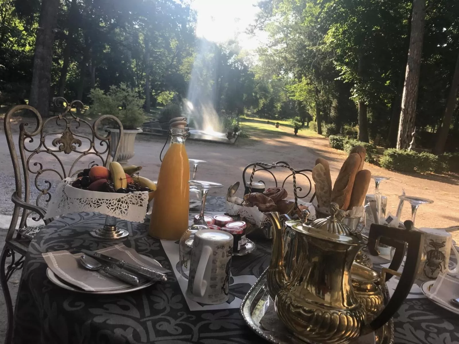 Breakfast, Restaurant/Places to Eat in Château de Varennes