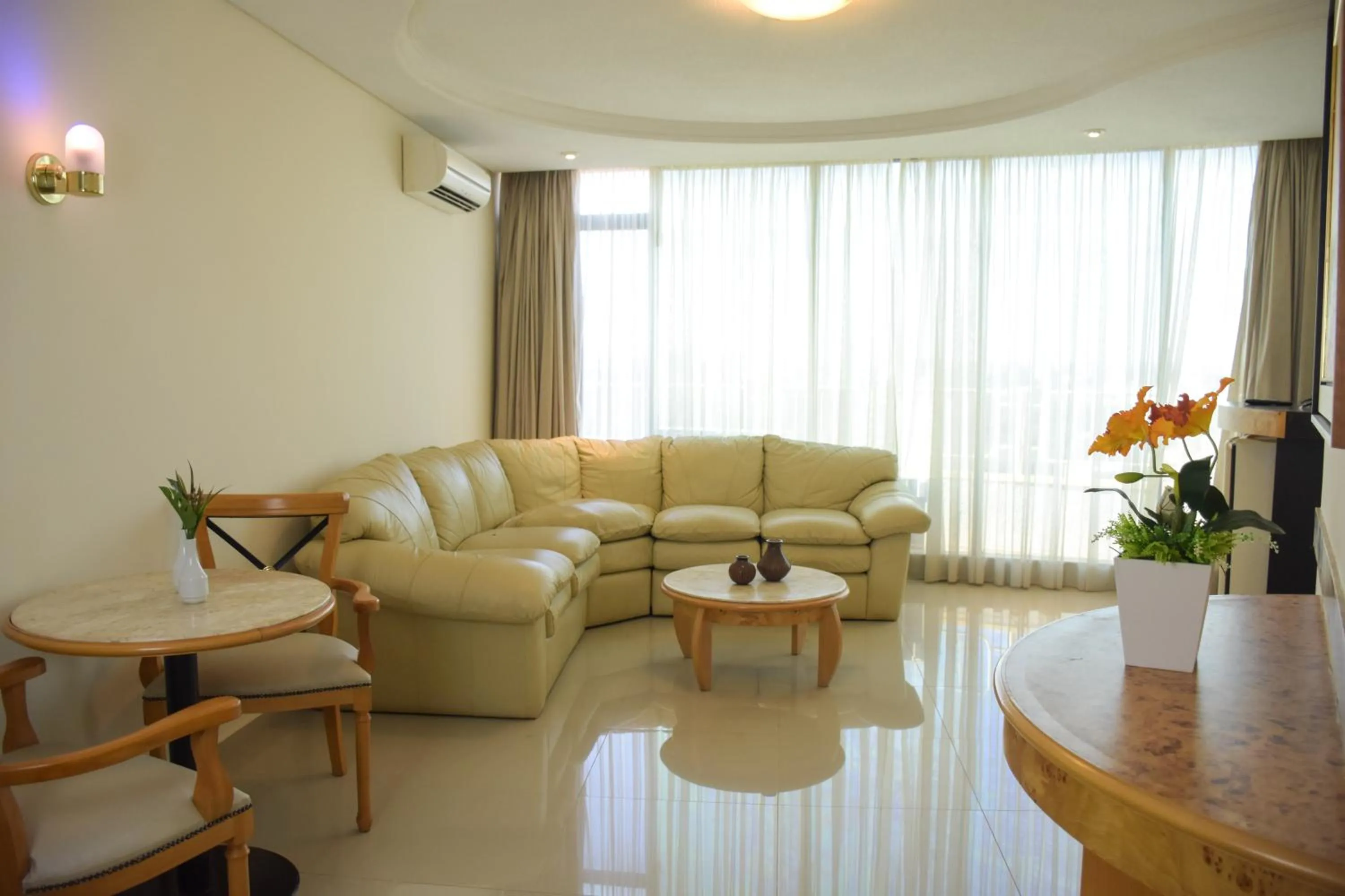 Living room in Hotel Golden Park Internacional Foz & Convenções By Nacional Inn